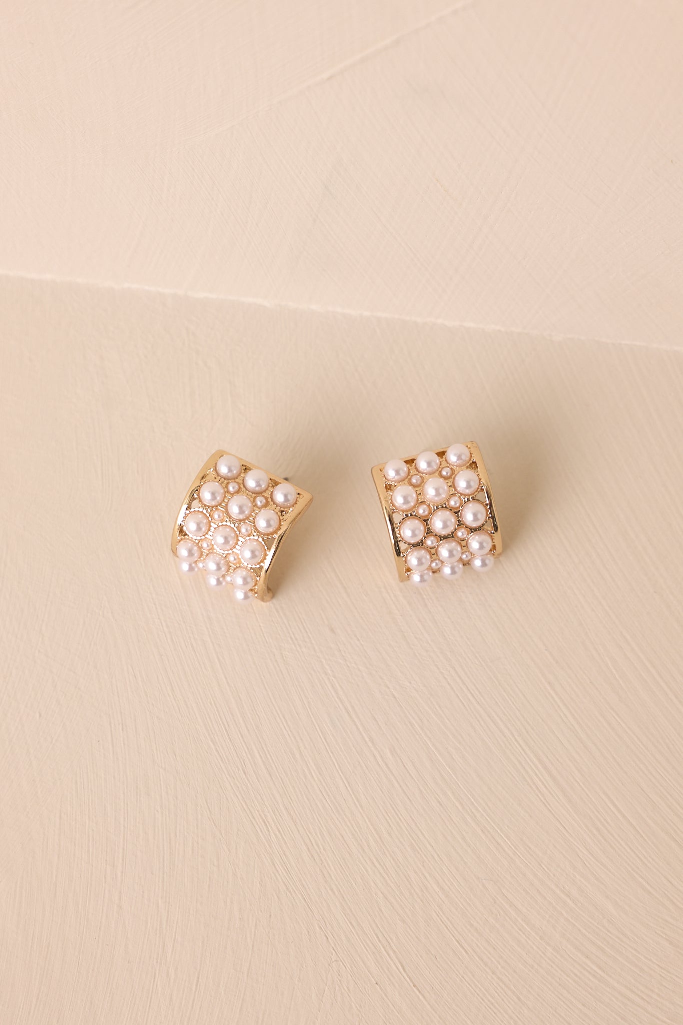Corner Office Gold & Ivory Pearl Textured Earrings
