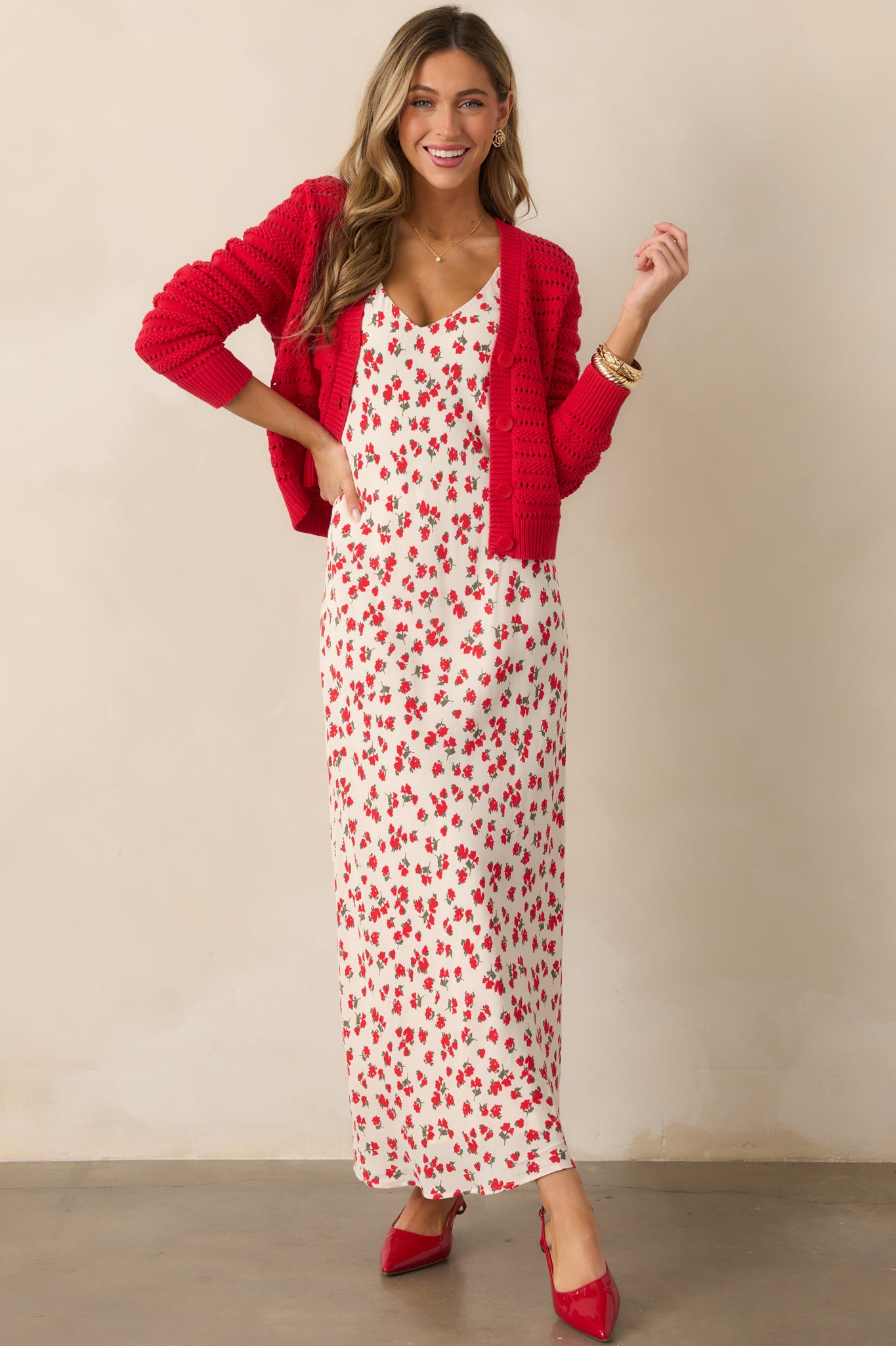 Z Supply Hana La Rosa Sea Salt Ditsy Maxi Dress In Ivory | Red Dress Z Supply Hana La Rosa Sea Salt Ditsy Maxi Dress In Ivory | Red Dress