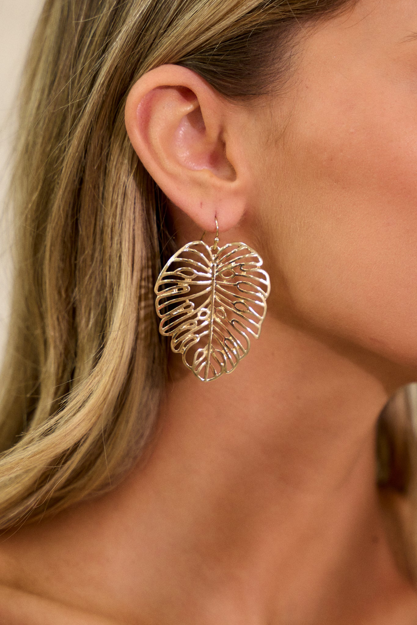 monstera earrings Gold Monstera Leaf Earrings - All Jewelry