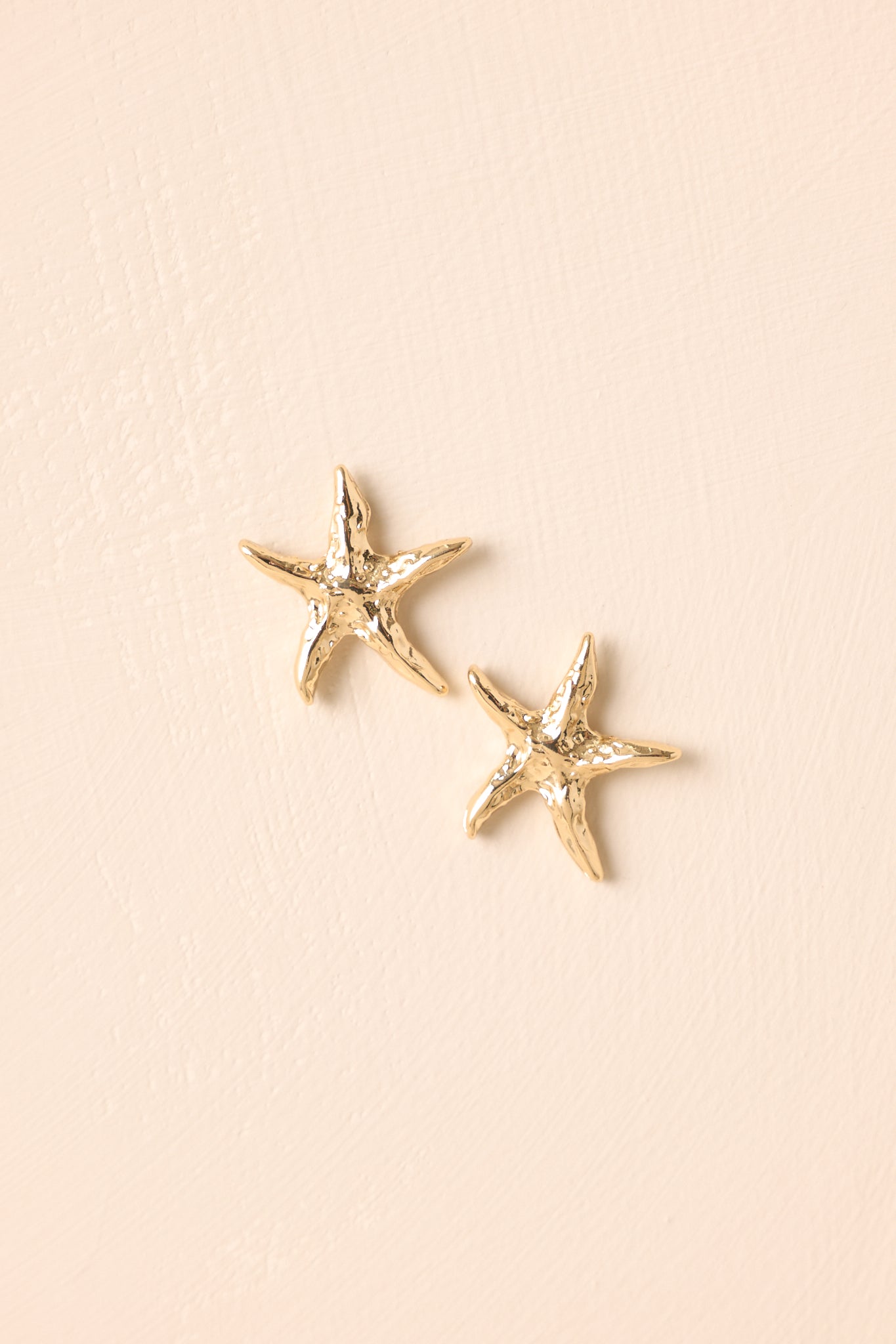 Ocean Calling Gold Starfish Earrings