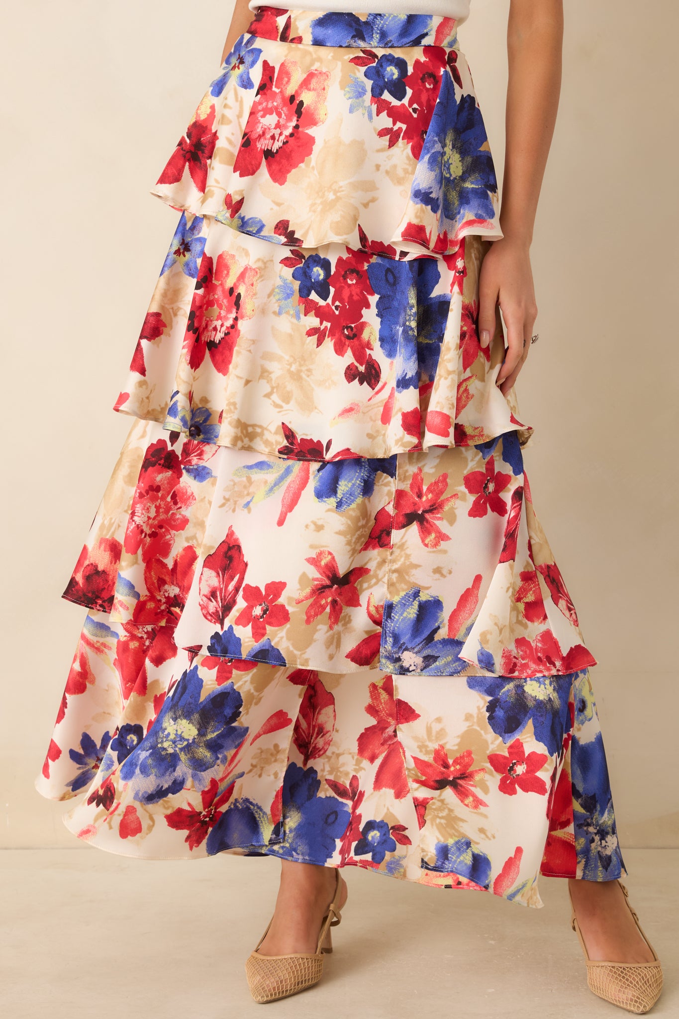 Detailed look at the tiered construction creating soft movement and dimension.