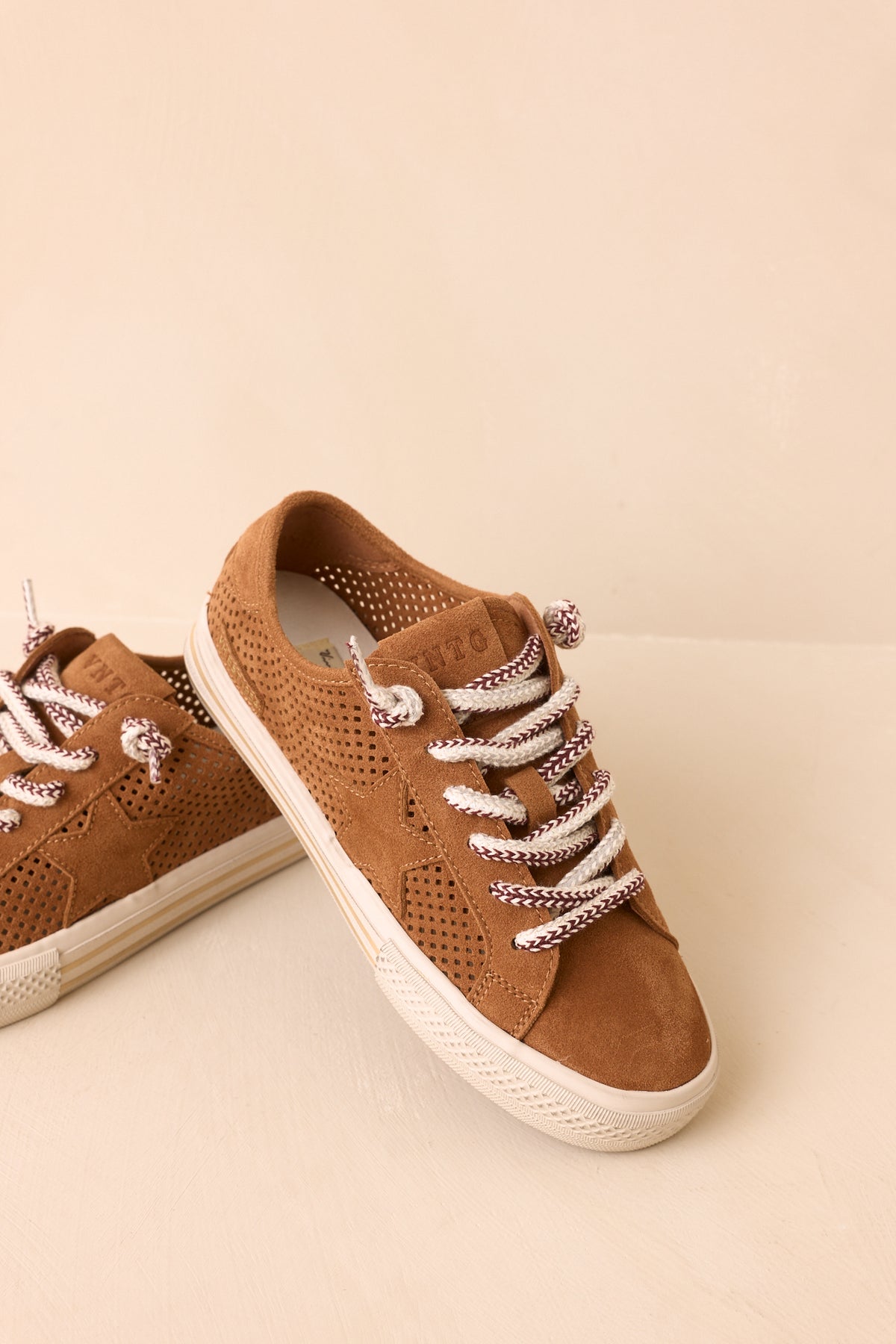 Vintage Havana Alive Camel Brown Suede Sneakers