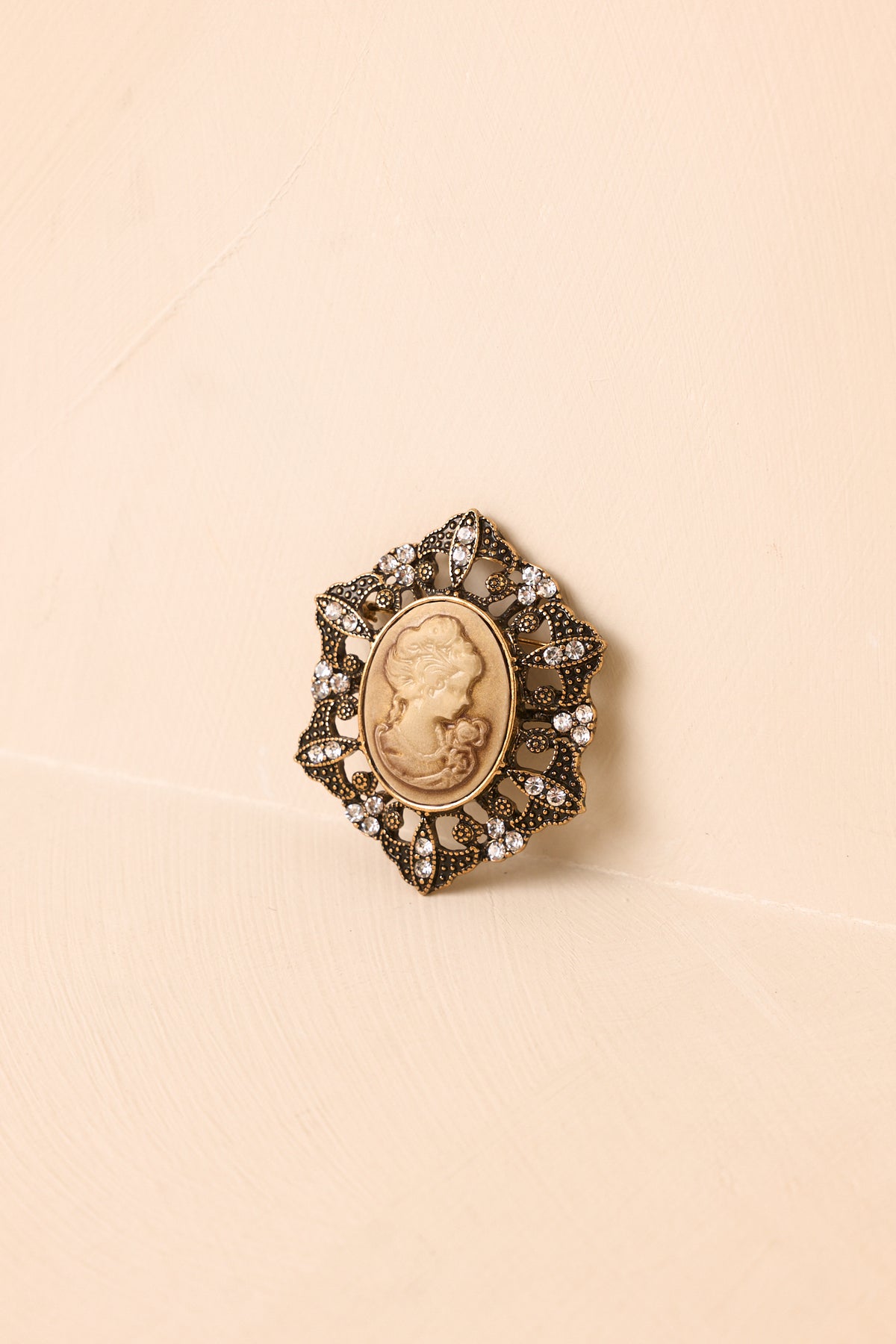 Fondly Remembered Gold & Crystal Cameo Brooch