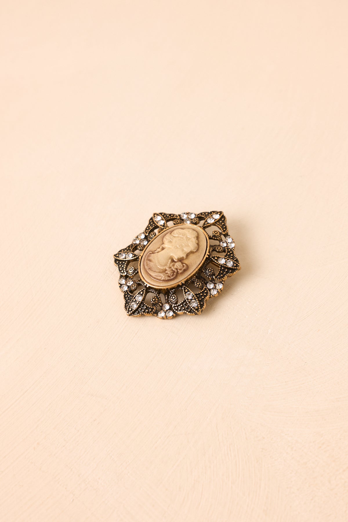 Fondly Remembered Gold & Crystal Cameo Brooch