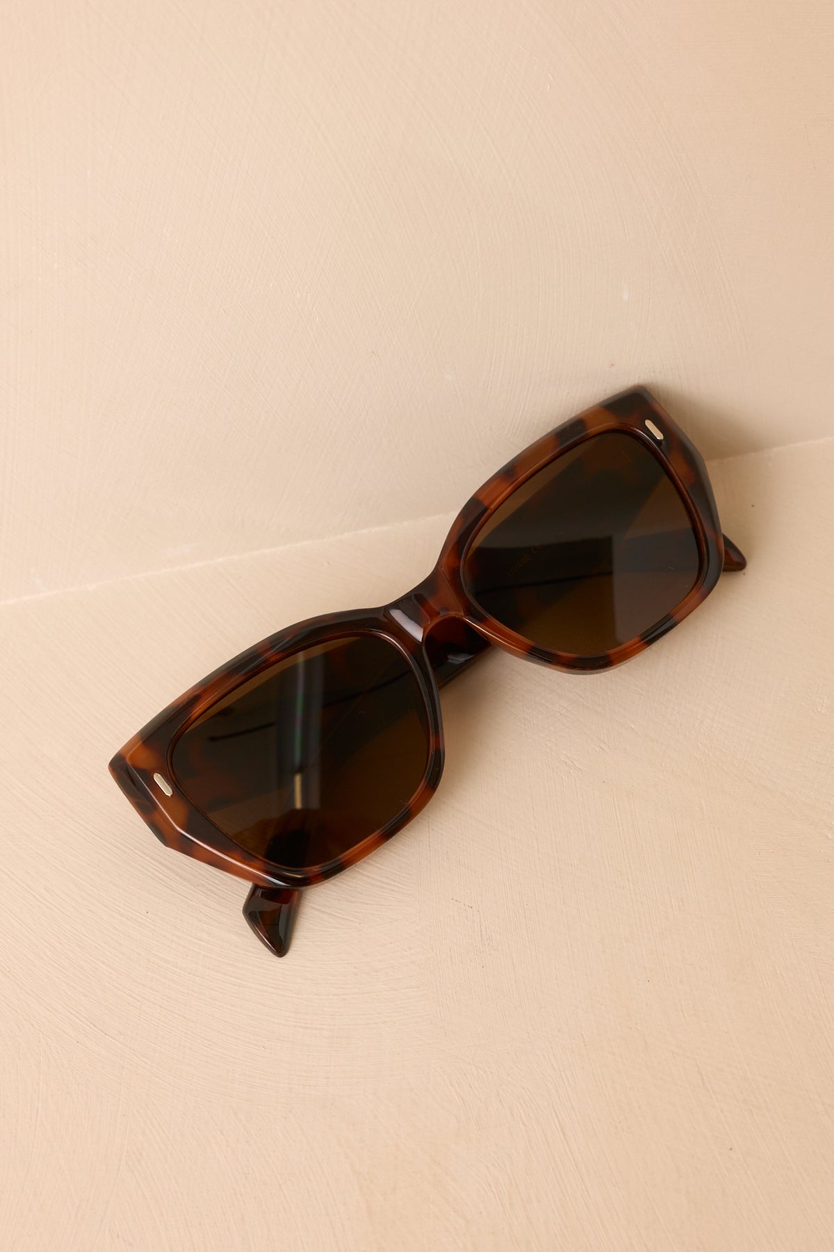 I See Your Point Brown Tortoise Oversized Cat-Eye Sunglasses