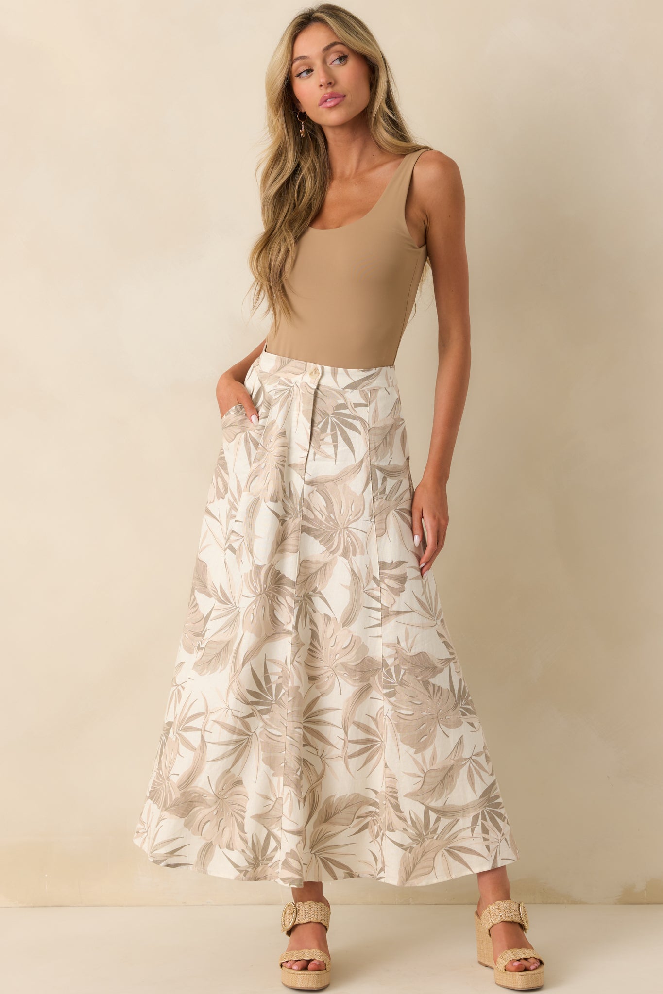 Wave Of Elegance Sandstone Tropical Print Maxi Skirt