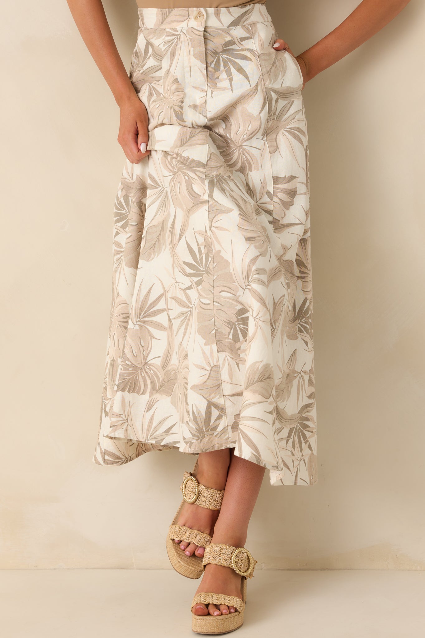 Wave Of Elegance Sandstone Tropical Print Maxi Skirt