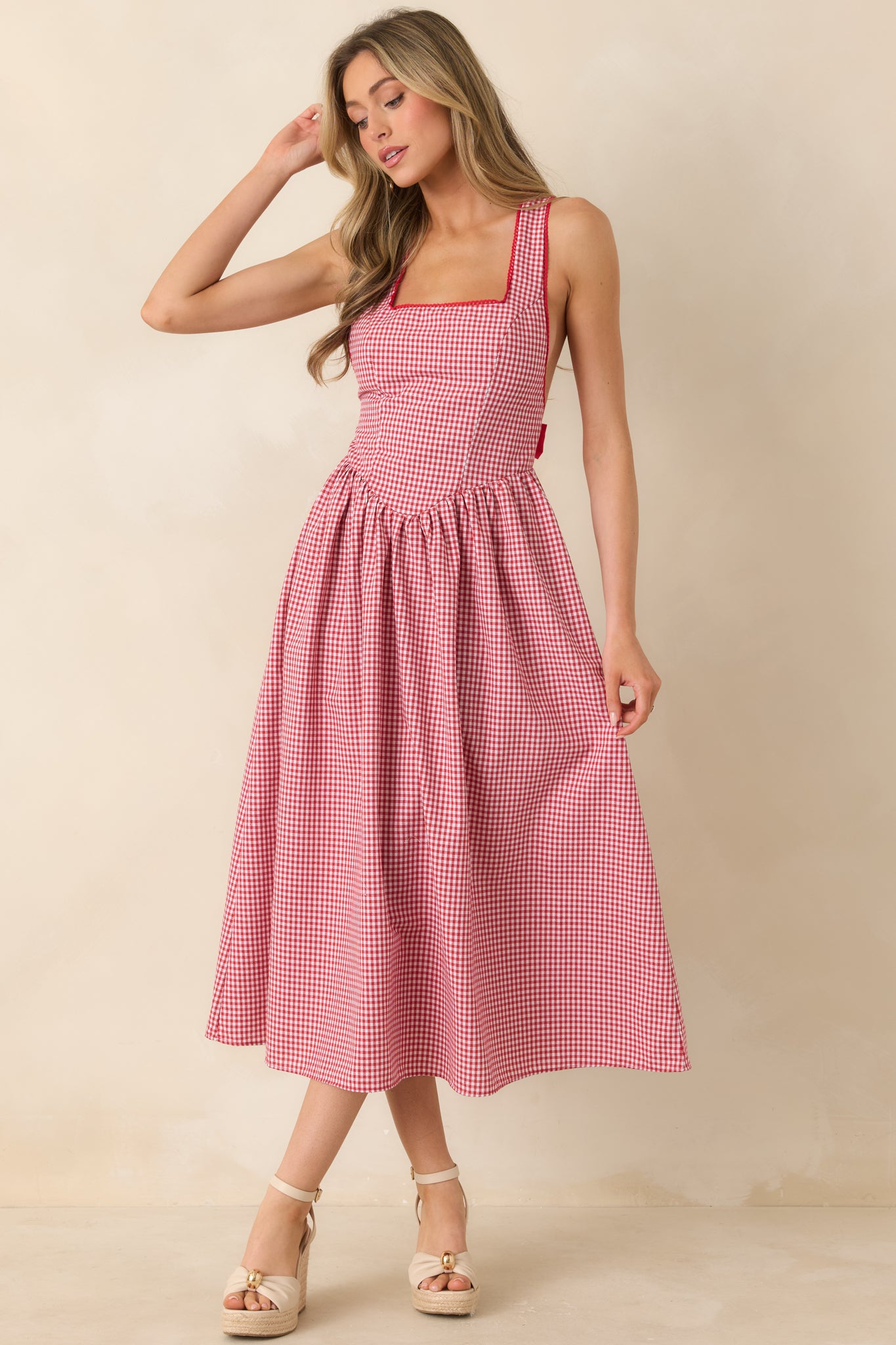 Breathable cotton dress with clean neckline and easy, gathered skirt shape.