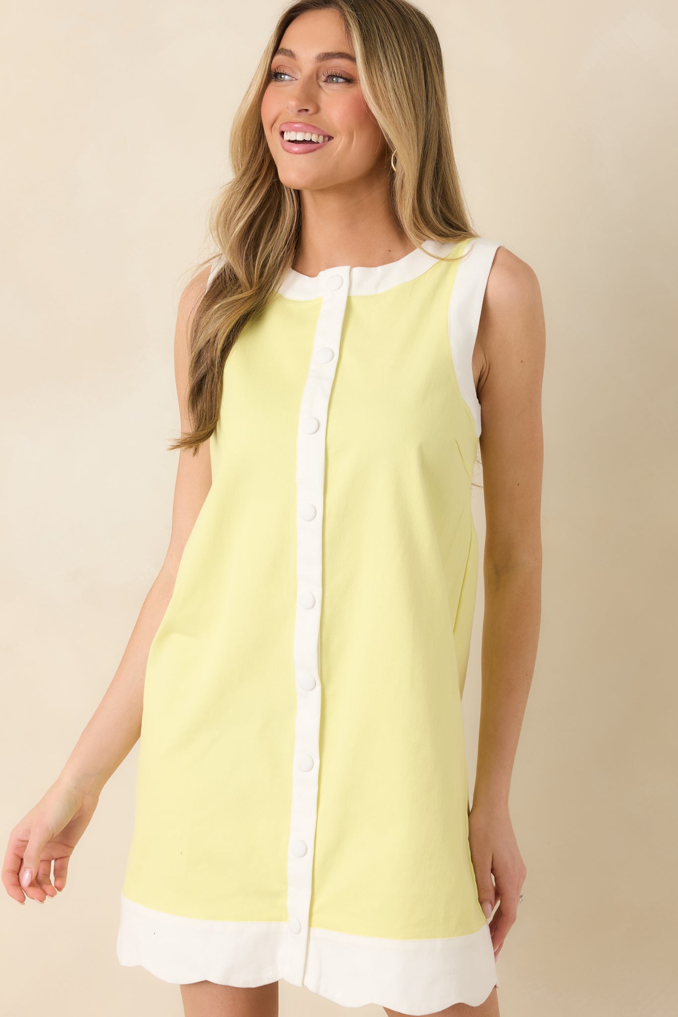 Crisp hemline with contrasting edging adding subtle structure.