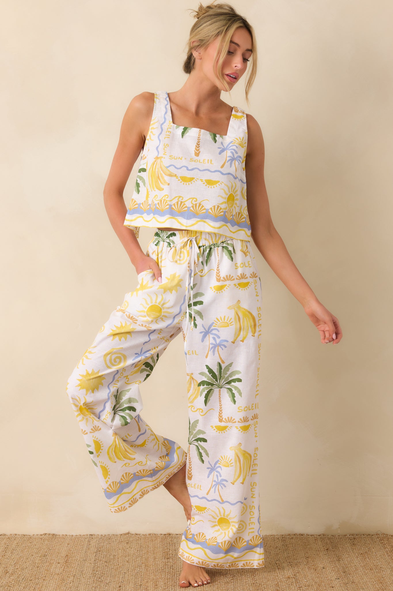 Elastic waist pants highlighting a relaxed, easy-to-wear shape that pairs effortlessly with both matching sets and casual tops.