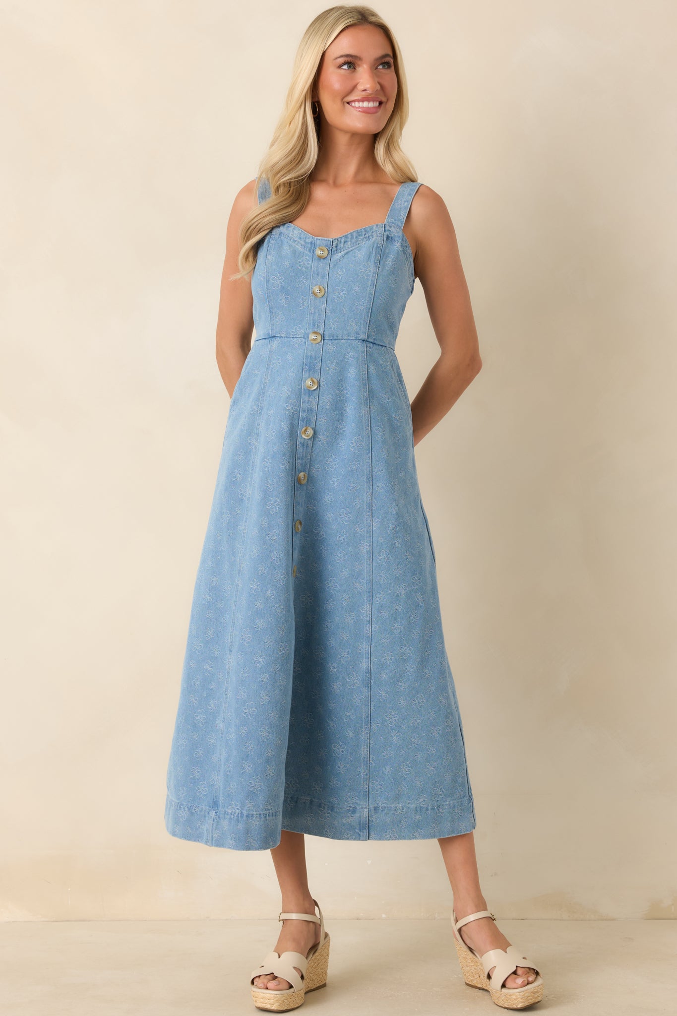 a line midi denim dress Women's Dreaming in Blue Light Wash Floral | Size: M Polka dots for days Size:150 cm Goddiva Satin Off Shoulder pattern_Sequins