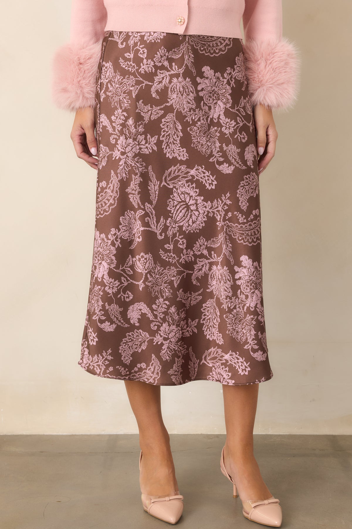 Floral midi skirt featuring scalloped motifs that create a vintage lace appearance.