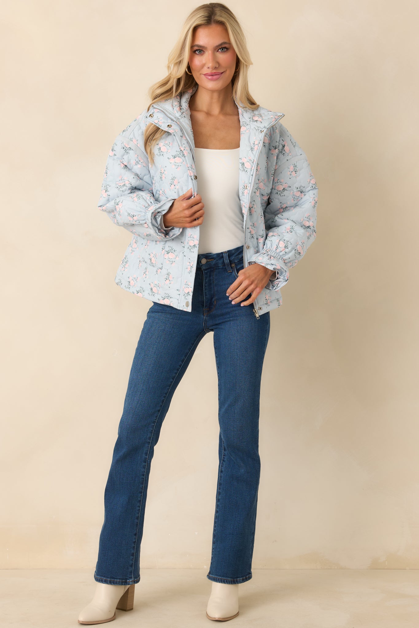 Women's Simply Yours Blue Multi Floral Pattern Quilted Jacket | Color: Light Blue | Size: L | Red Dress Women's Simply Yours Blue Multi Floral Pattern Quilted Jacket | Color: Light Blue | Size: L | Red Dress