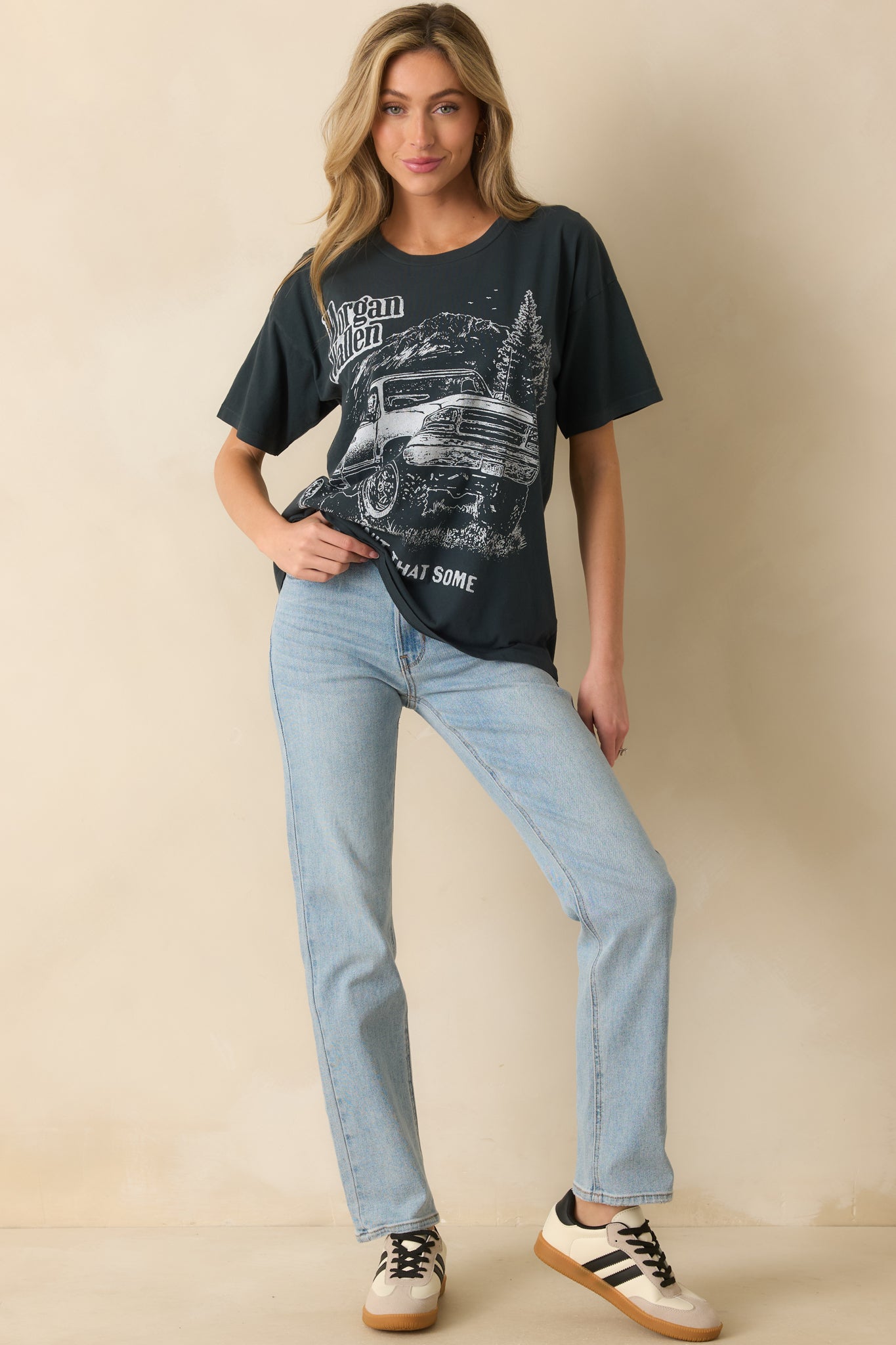 Relaxed-fit black tee emphasizing cotton fabric and everyday wearable style.