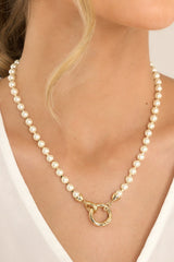 Daydreaming Pearl Necklace - Red Dress
