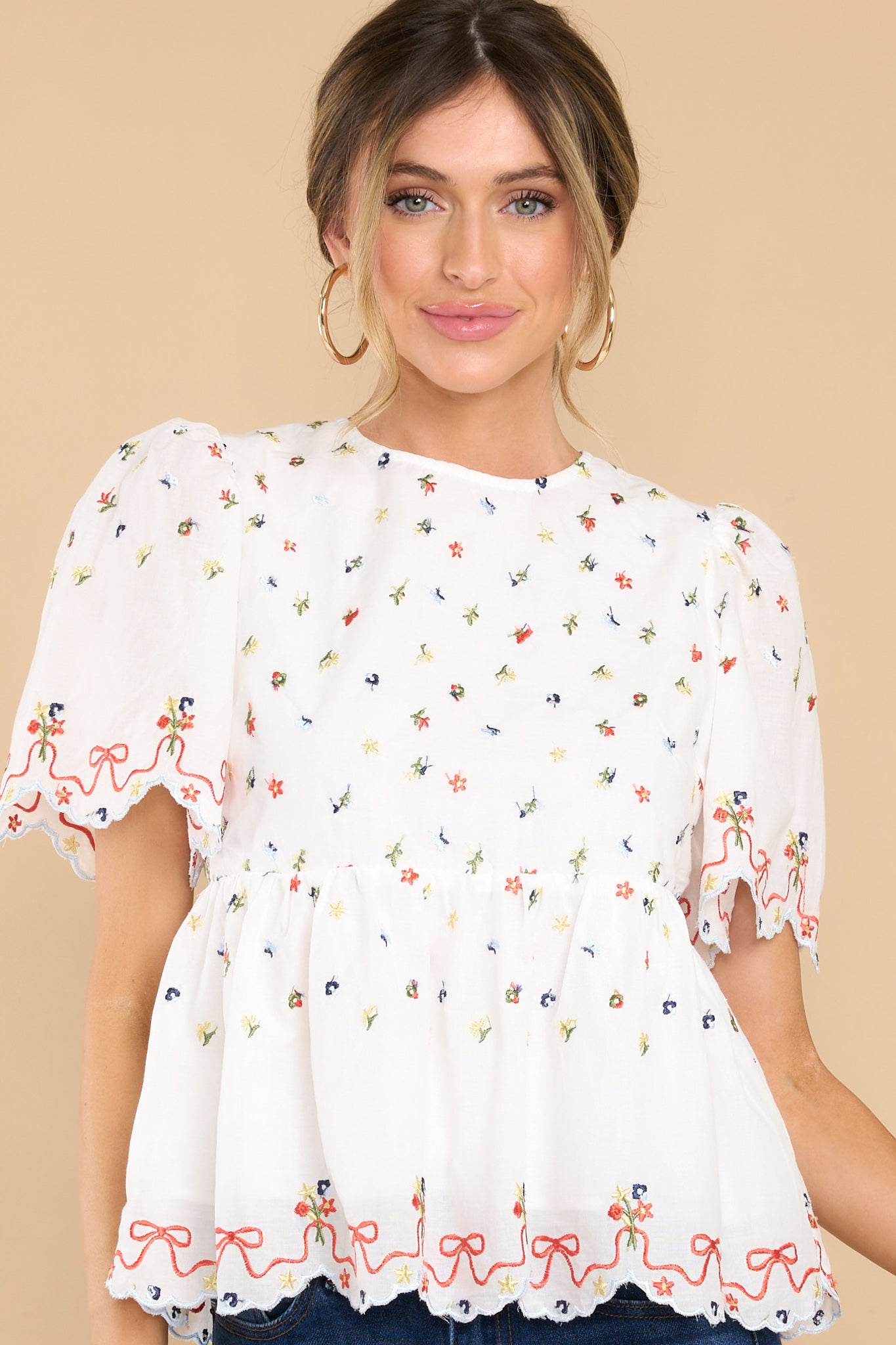 9 Sweet Beauty White Floral Embroidered Top at reddress.com
