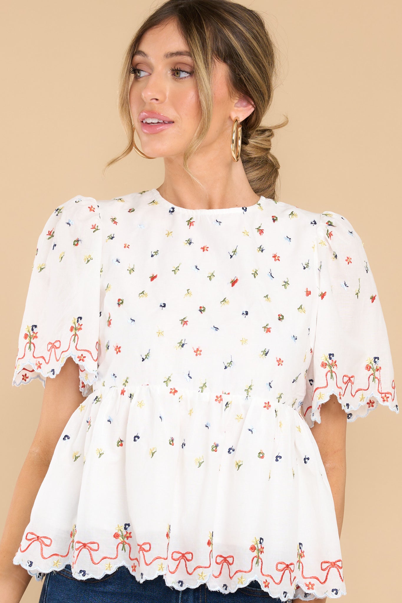 10 Sweet Beauty White Floral Embroidered Top at reddress.com