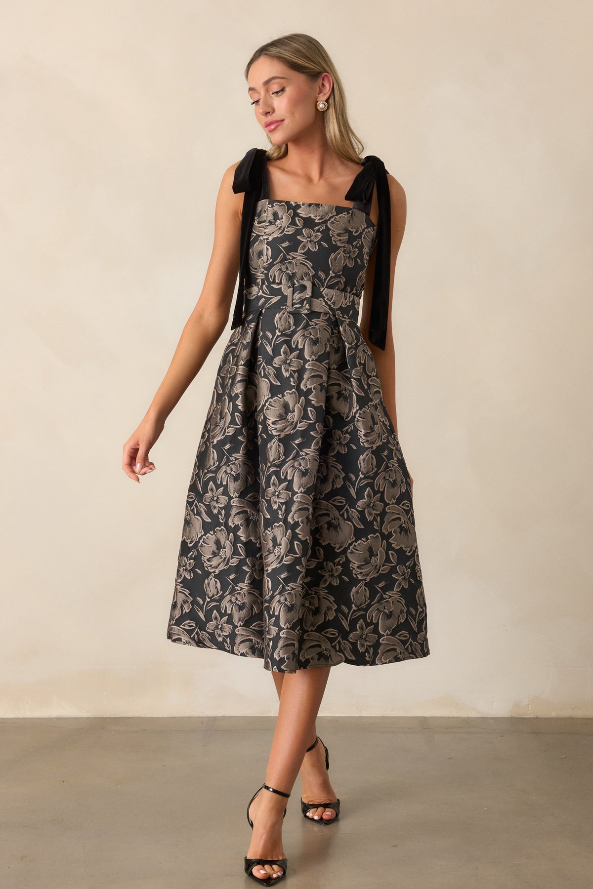 Floral Jacquard Backless Midi Dress