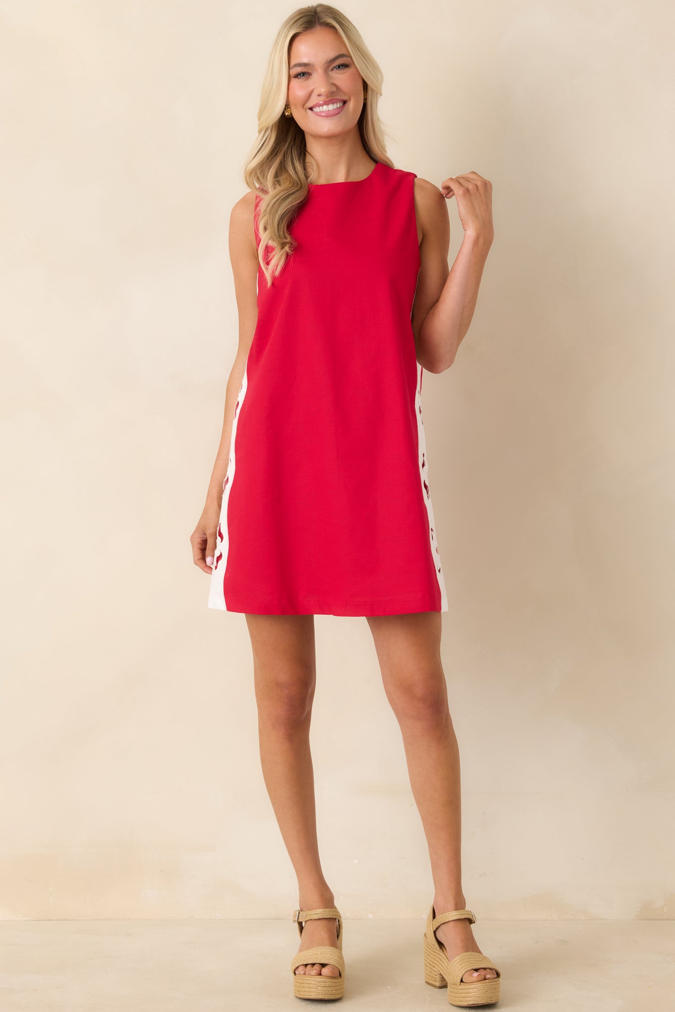 Women's Cut It Out Red & White Linen Blend Floral Cutout Mini Dress | Size: L Women's Cut It Out Red & White Linen Blend Floral Cutout Mini Dress | Size: L