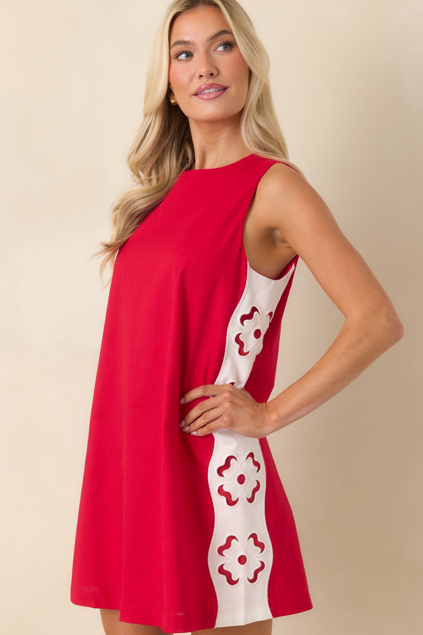 red cutout dress Women's Cut It Out Red & White Linen Blend Floral Cutout Mini Dress | Size: L