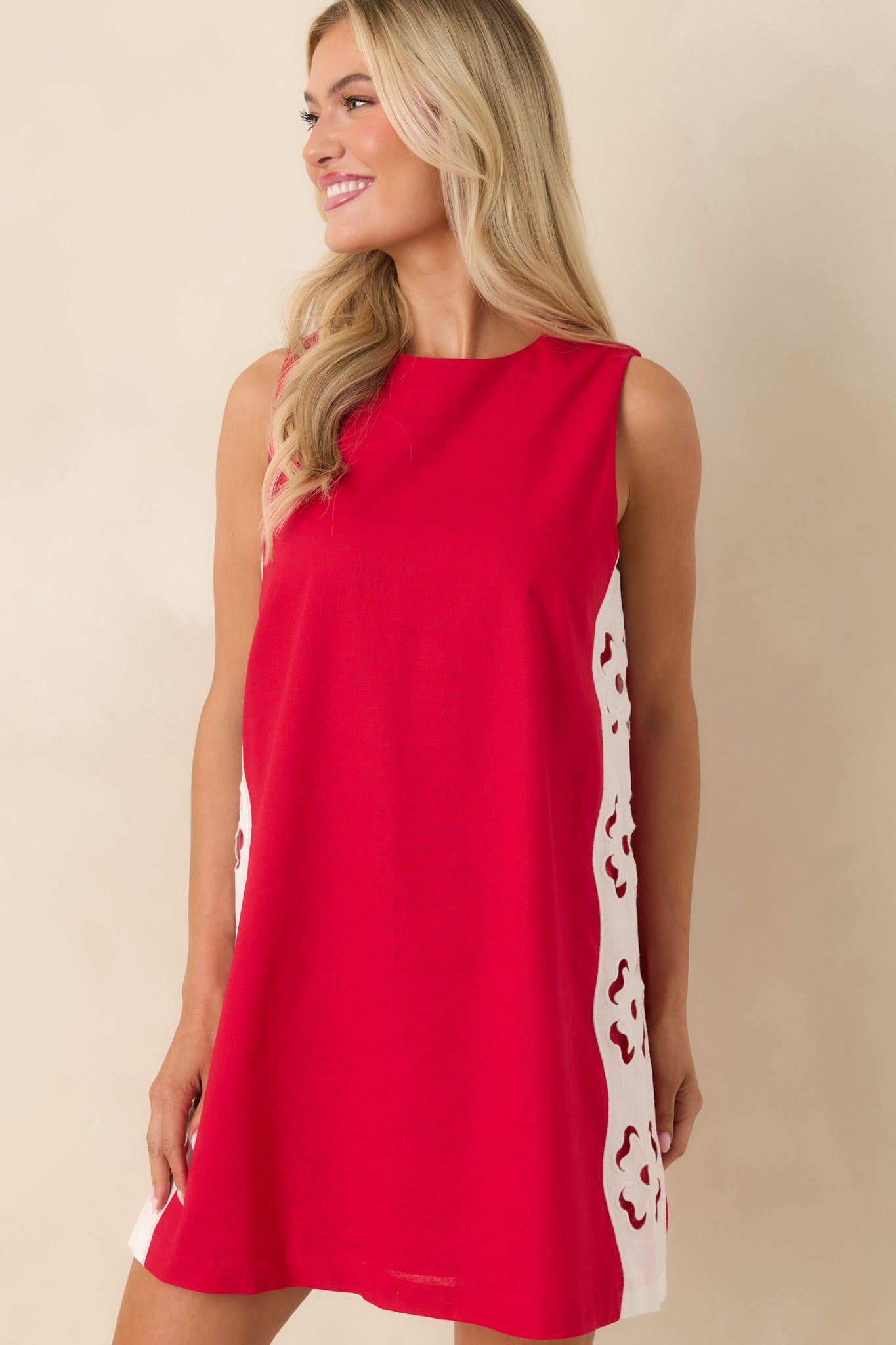 Women's Cut It Out Red & White Linen Blend Floral Cutout Mini Dress | Size: L Women's Cut It Out Red & White Linen Blend Floral Cutout Mini Dress | Size: L