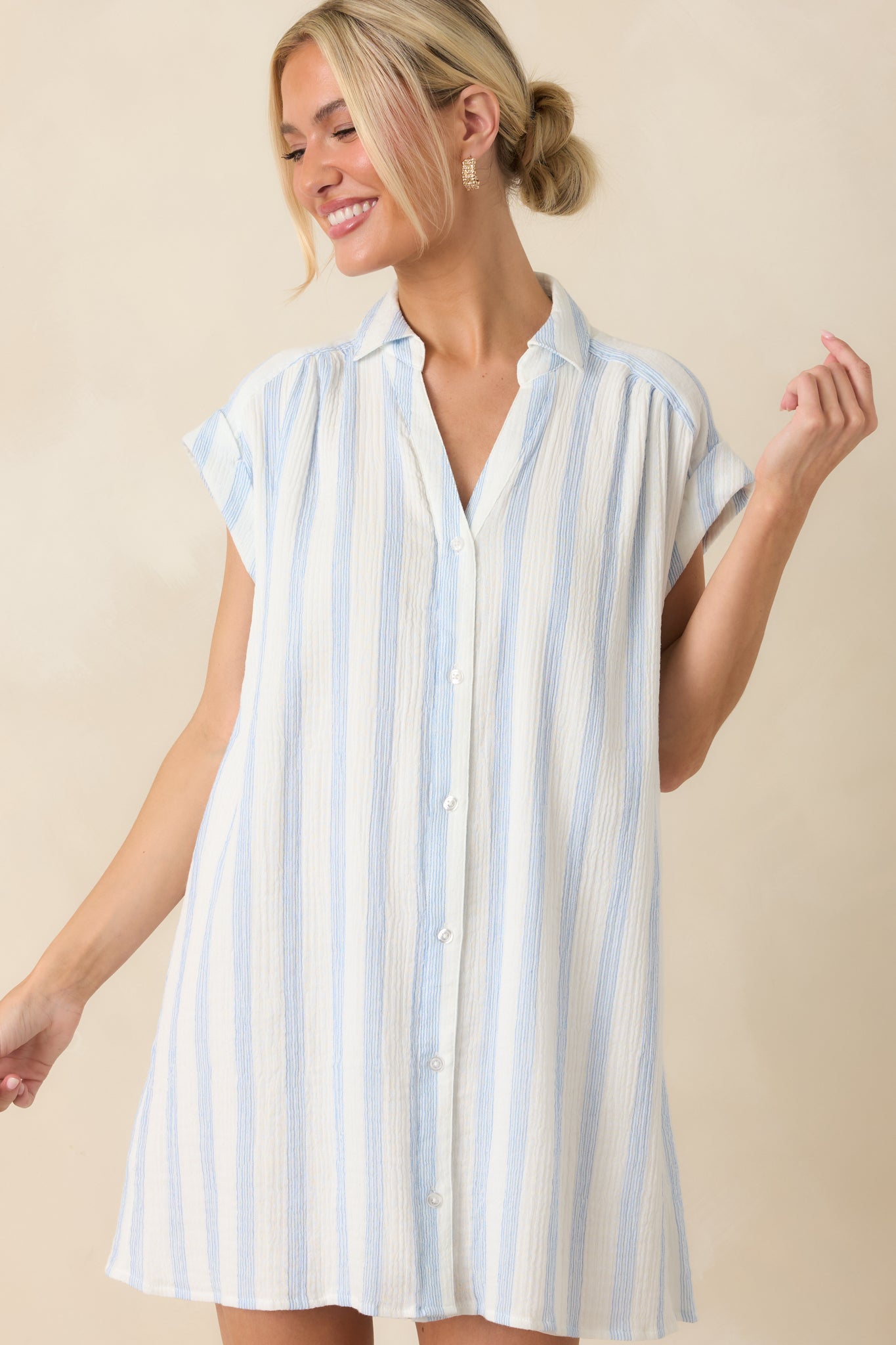 Cropped angle showcasing the easy silhouette and soft drape through the midsection.