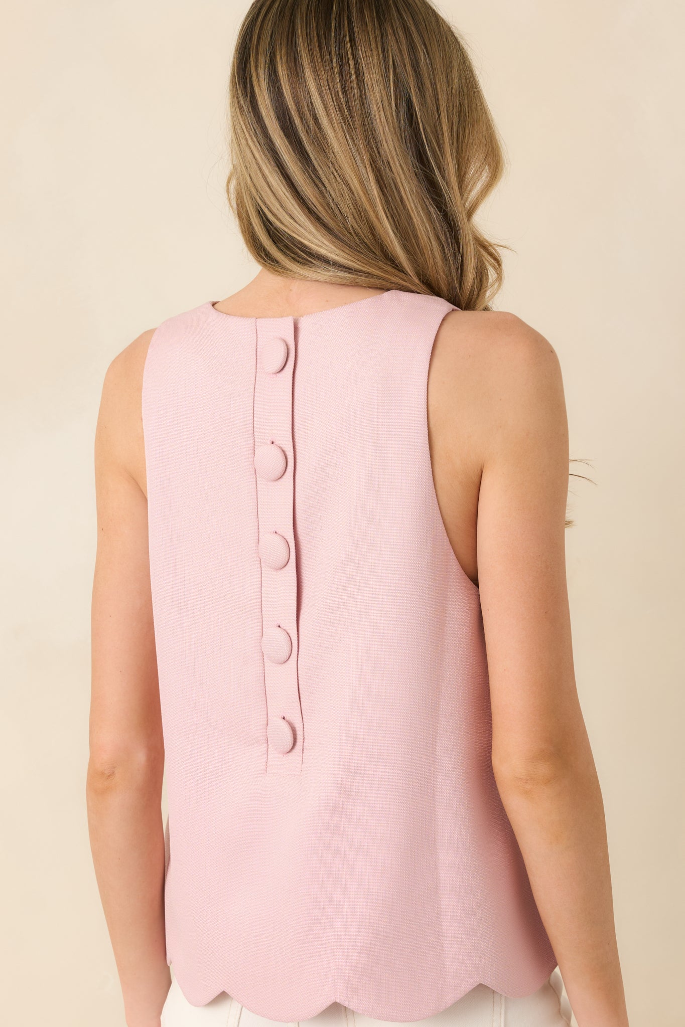 Prosperina Whitney Light Pink Scalloped Edge Sleeveless Top | Red