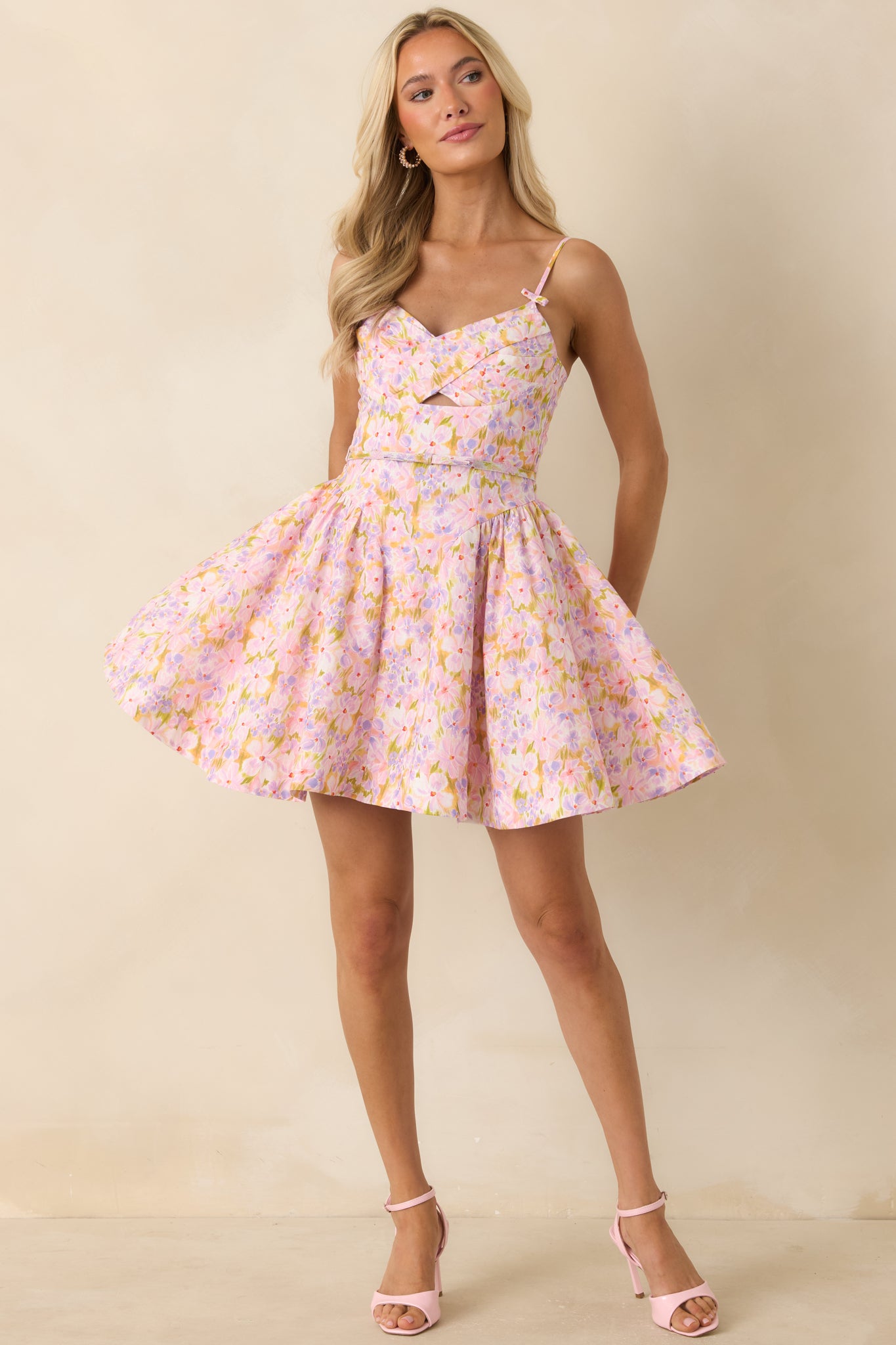 astr the label floral mini dress ASTR the Label | Isha Floral Sweetheart Mini Dress with Belt in Pink Lilac Floral