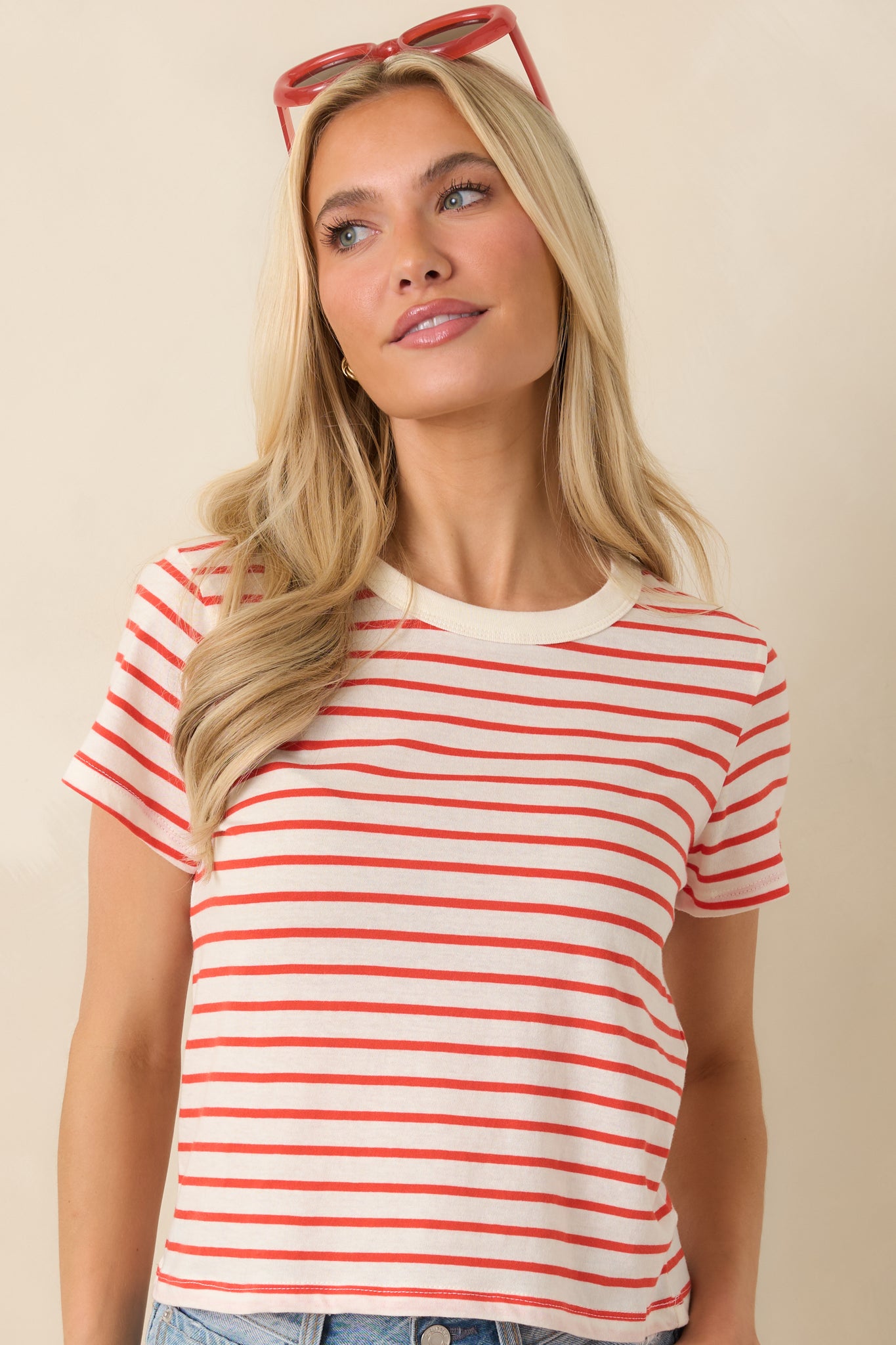 Front detail highlighting the relaxed fit through the torso and smooth stripe alignment across the fabric.