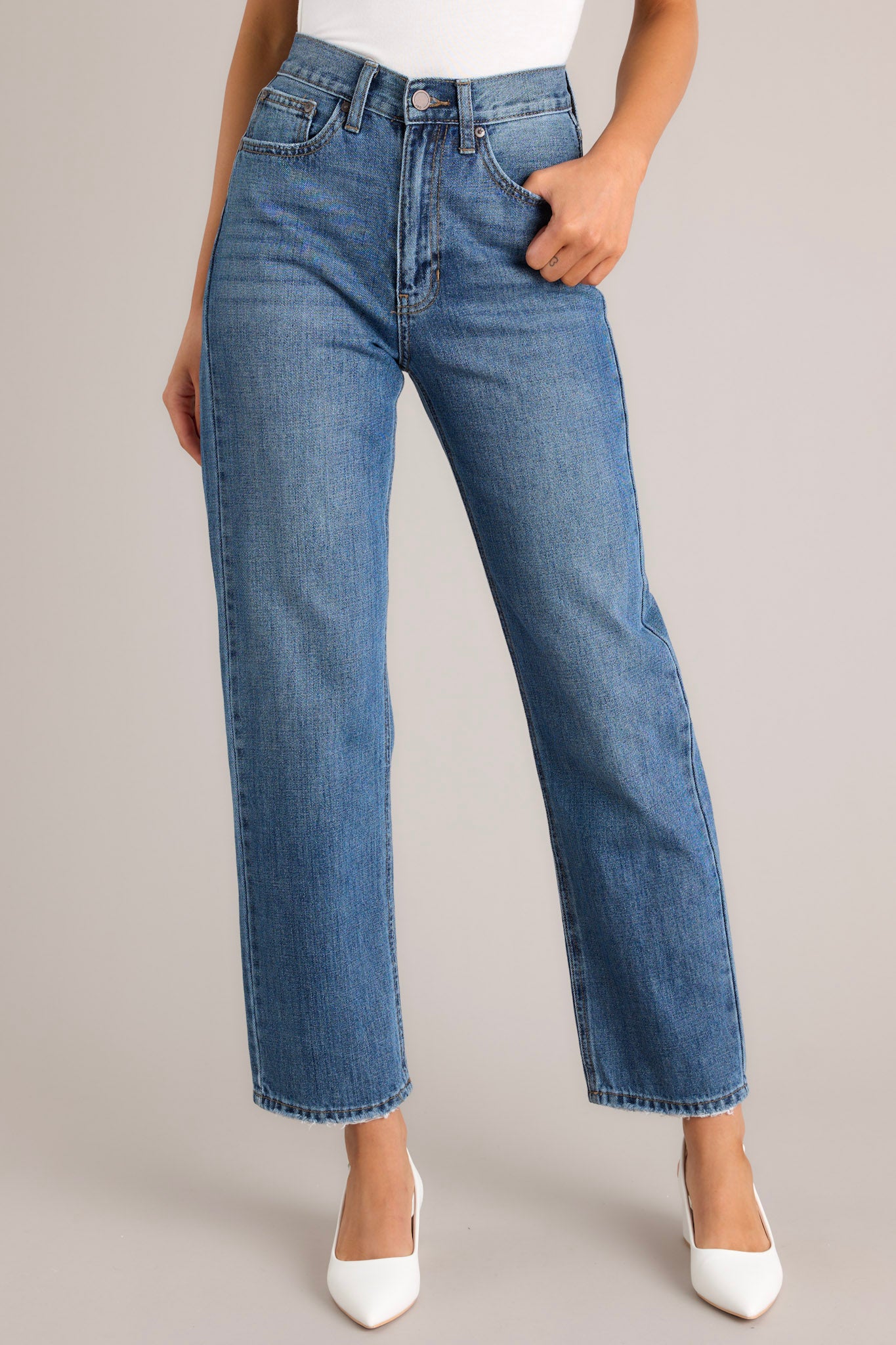 MEDIUM WASH  - CLASSIC STRAIGHT FIT JEANS