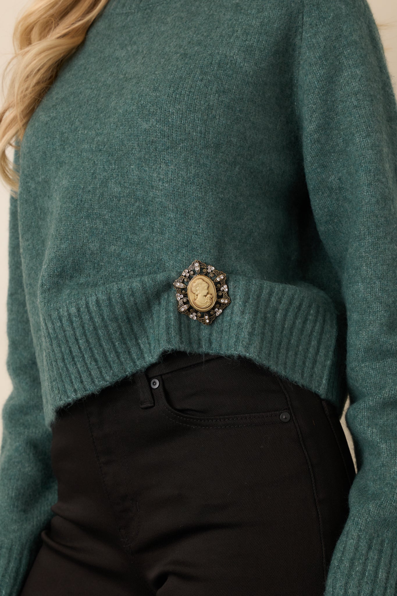 Fondly Remembered Gold & Crystal Cameo Brooch