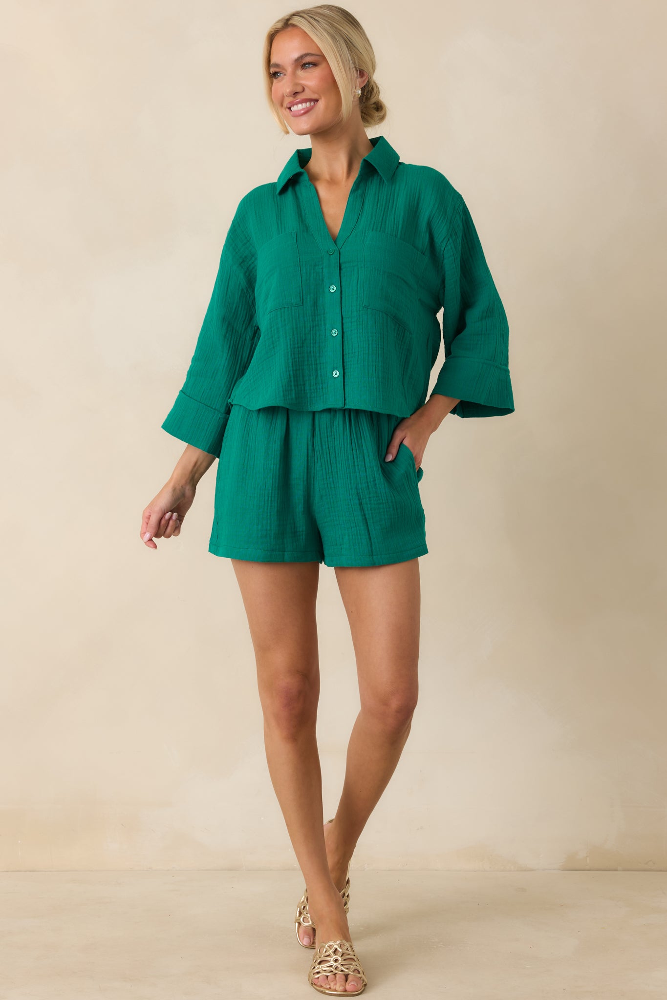 Z Supply Daylight Rainforest Green Cotton Gauze Shorts | Red Dress