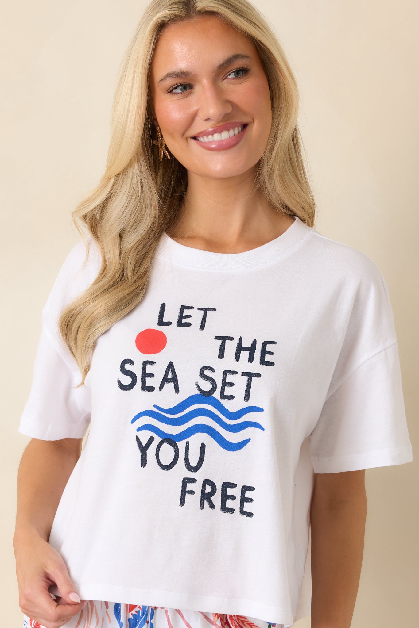 Z Supply Vintage White Multi Cotton Sea Tee | Red Dress