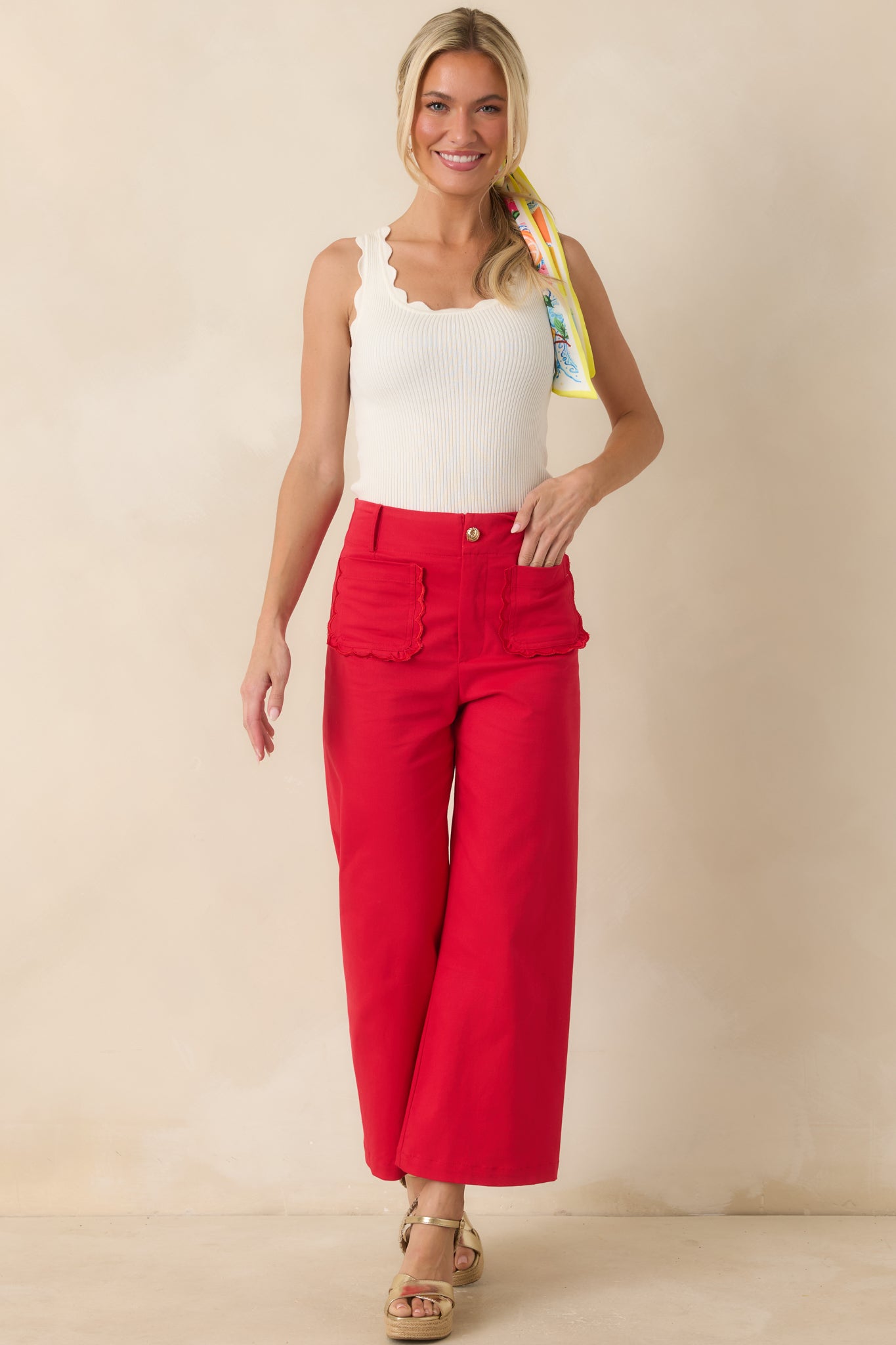 AULAREE 18ss pants ブリックレッド サイズ3 Prosperina Miller Cherry Red Cotton Scalloped Pocket Pants | Red Dress
