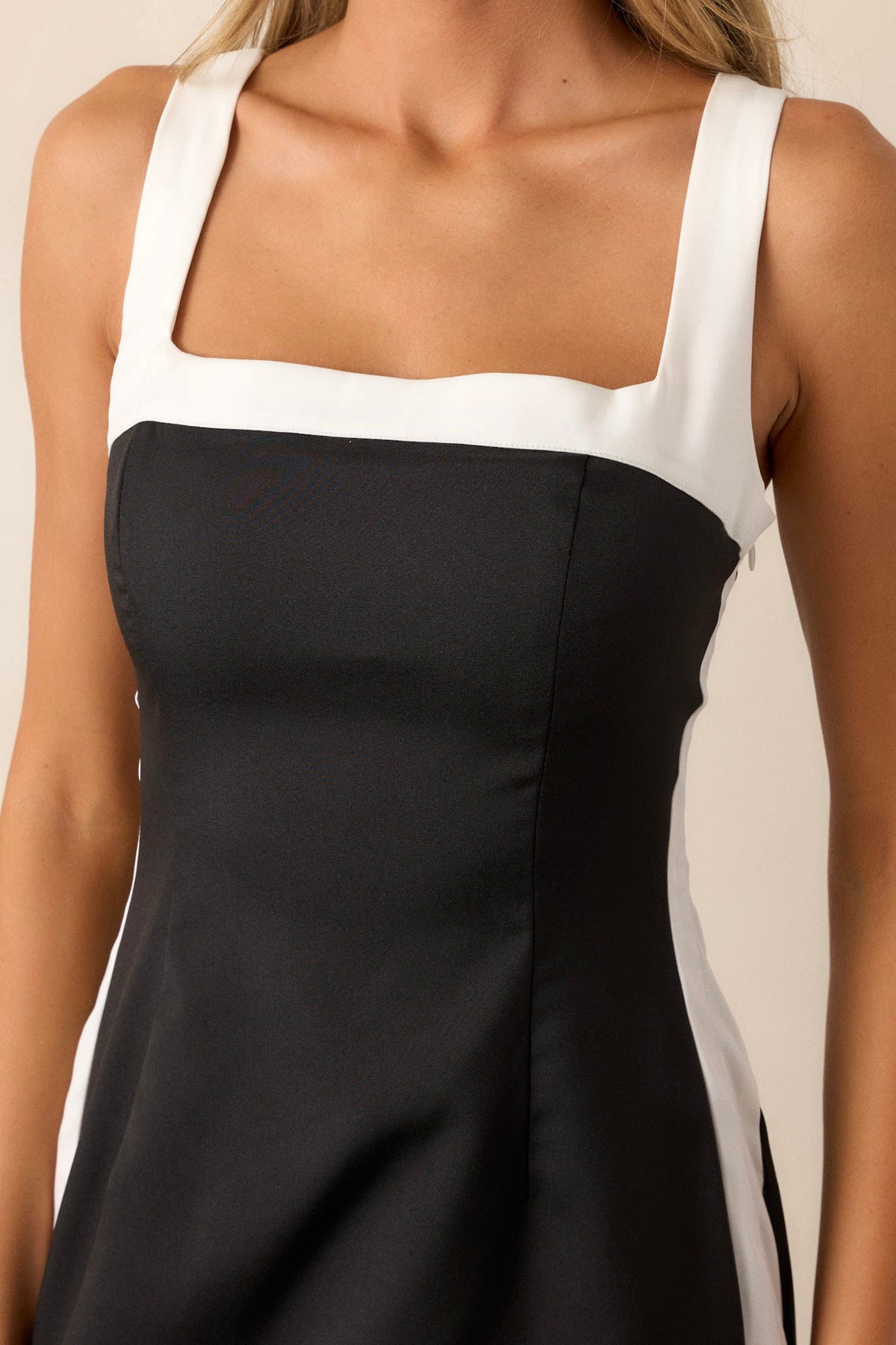 Black & White Sleeveless Midi Dress