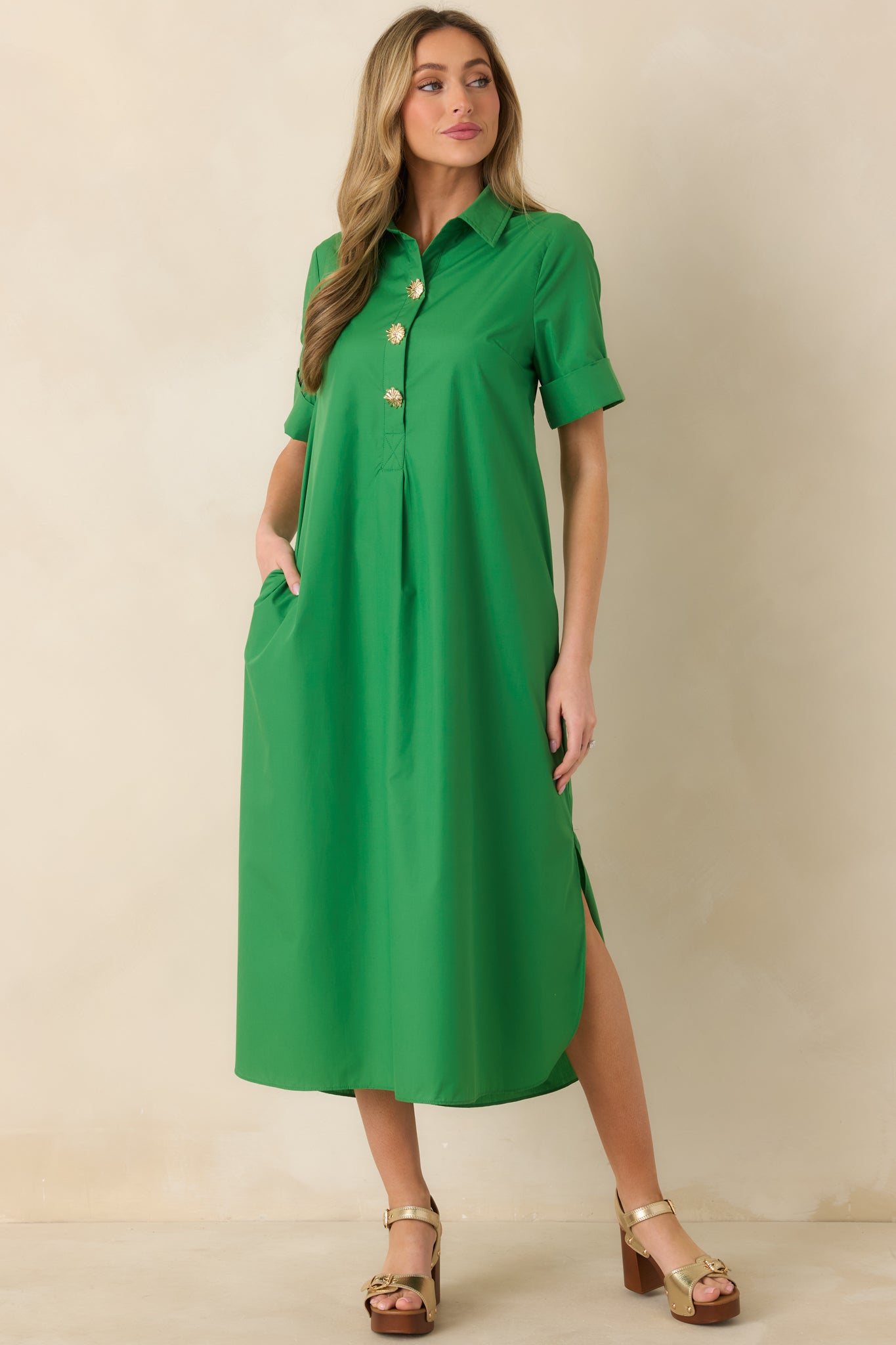 Women's Read the Signs Green Short Sleeve Maxi Dress | Color: Kelly Green | Size: S | Red Dress Women's Read the Signs Green Short Sleeve Maxi Dress | Color: Kelly Green | Size: S | Red Dress