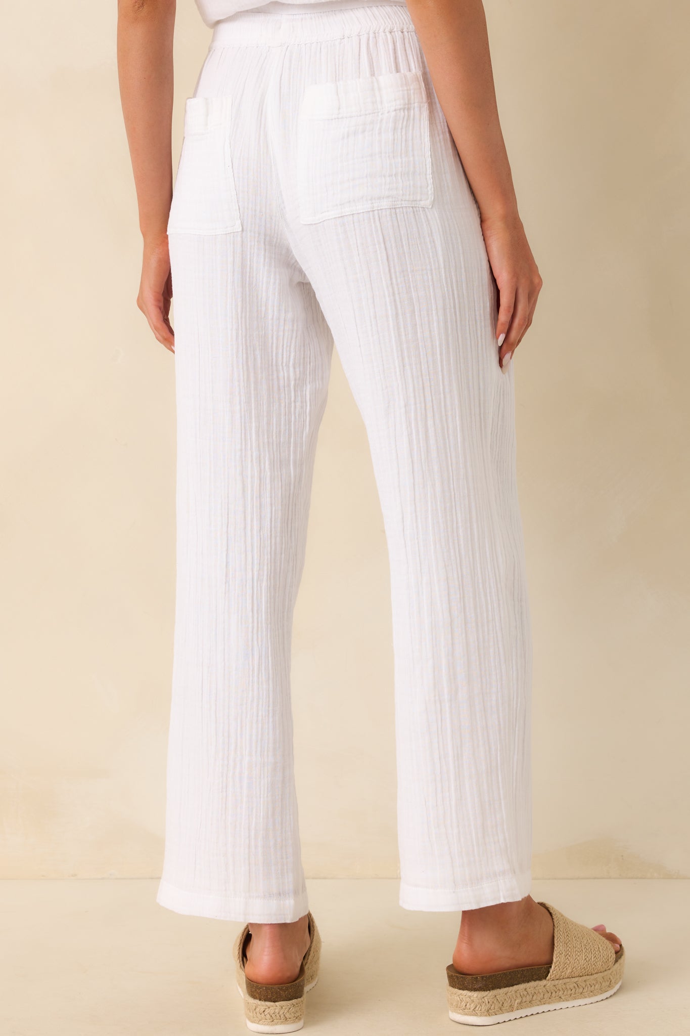 Z Supply Plaza Airy Gauze Ankle Pants In White Cotton | Red Dress