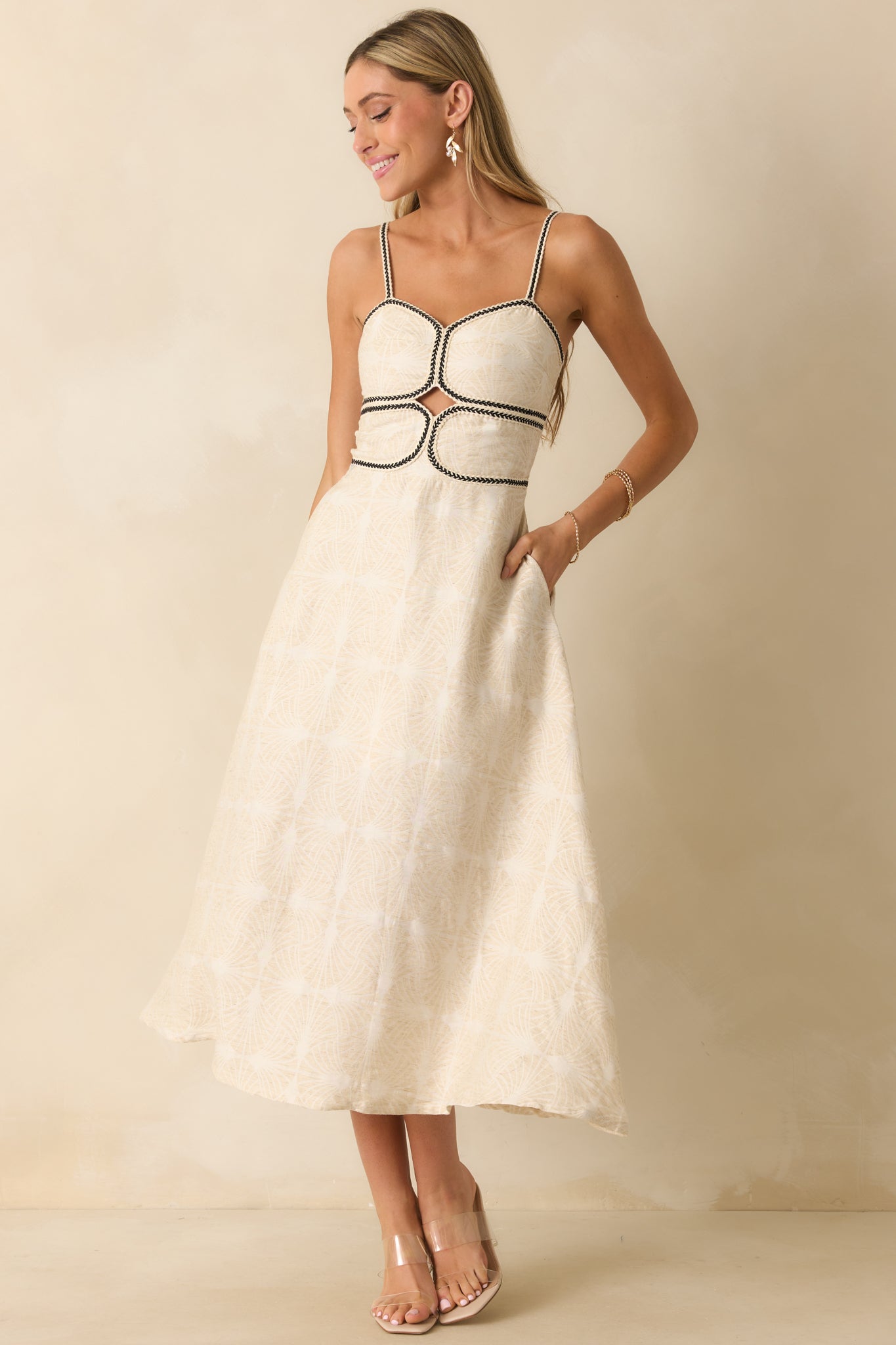 Right On Cue Light Beige Cotton Contrast Trim Sleeveless Maxi Dress Right On Cue Light Beige Cotton Contrast Trim Sleeveless Maxi Dress
