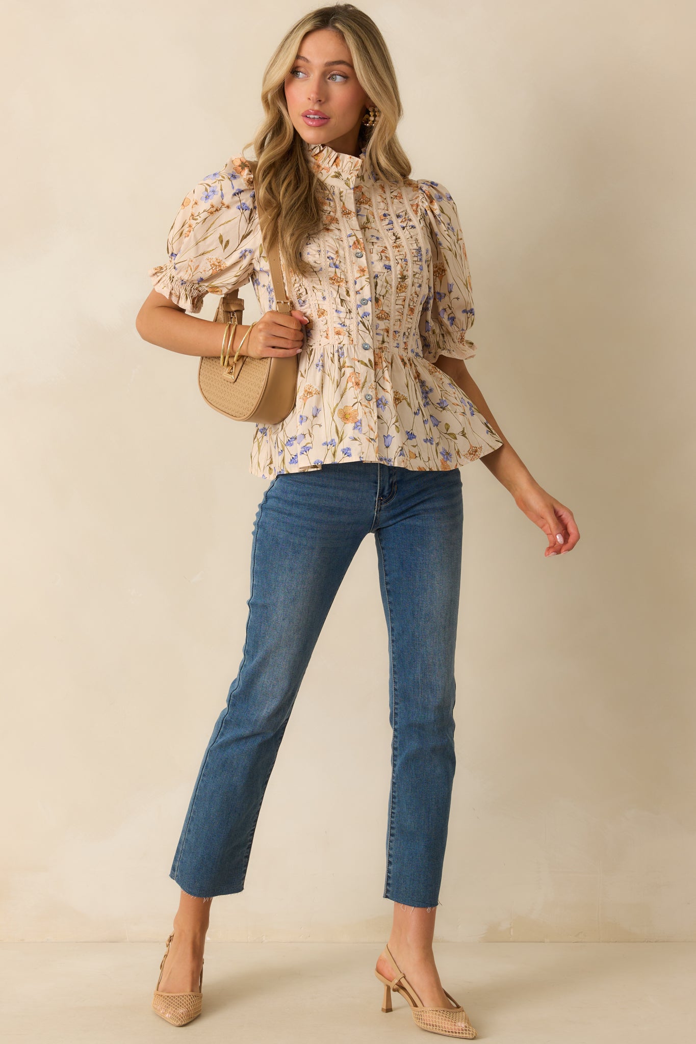 トップス eaphi flower jacquard peplum tops beige 新品 Eaphi flower jacquard peplum tops - メルカリ