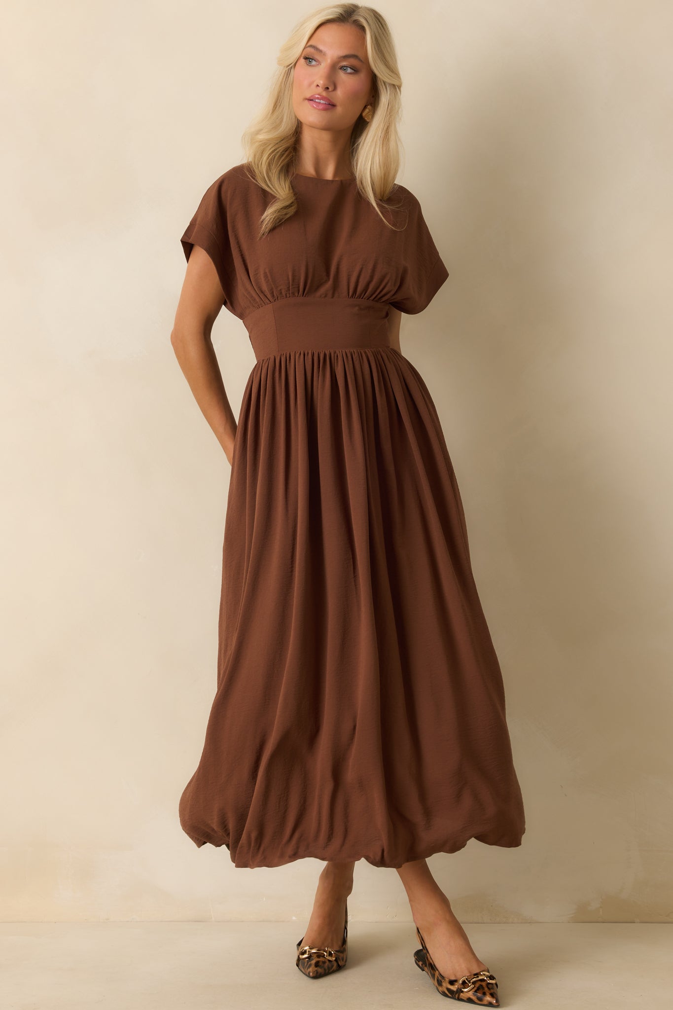 Women's As Promised Brown Short Sleeve Cinched Waist Maxi Dress | Size: S | Red Dress Women's As Promised Brown Short Sleeve Cinched Waist Maxi Dress | Size: S | Red Dress