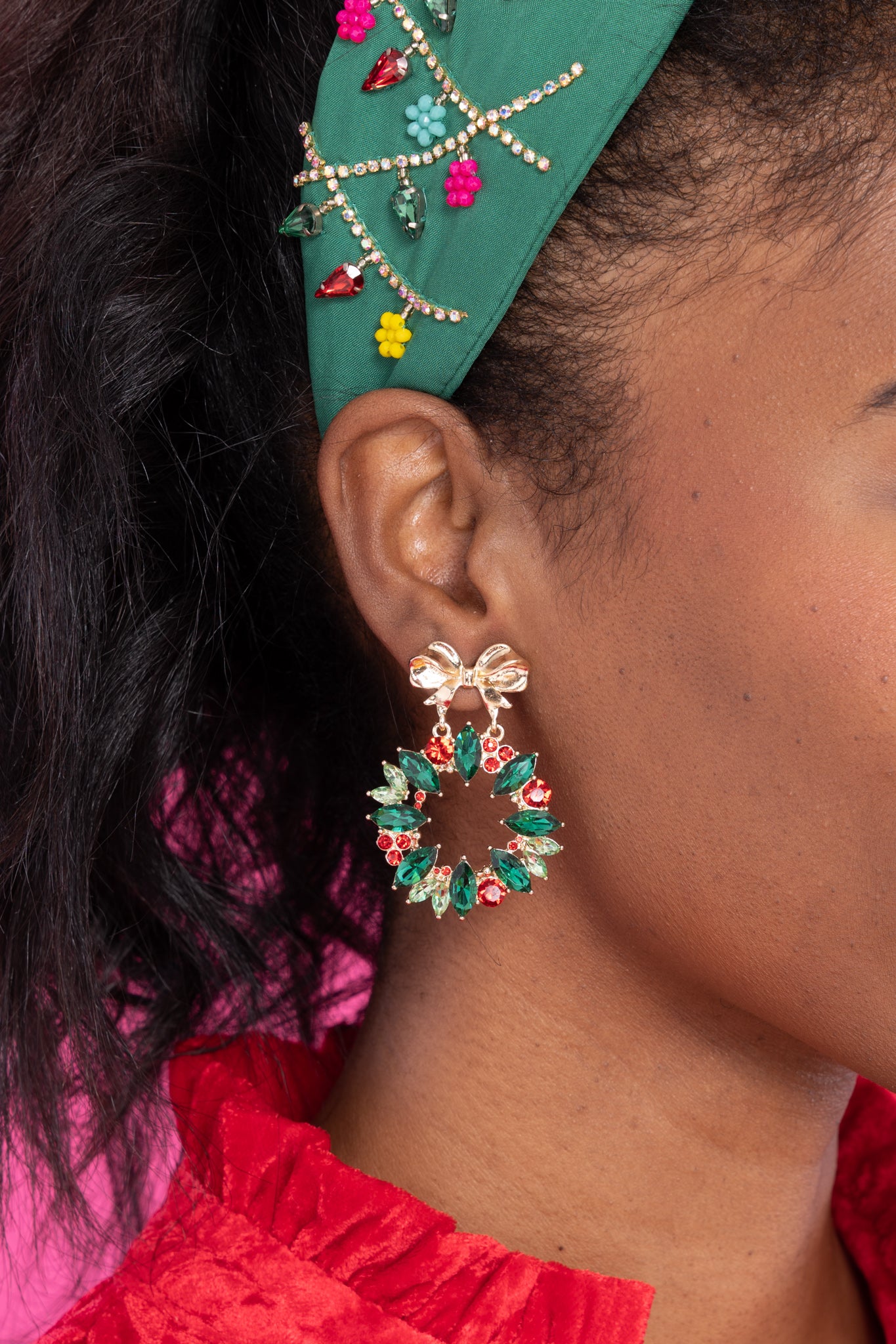 1 Glittering Garland Gold Earrings at reddress.com