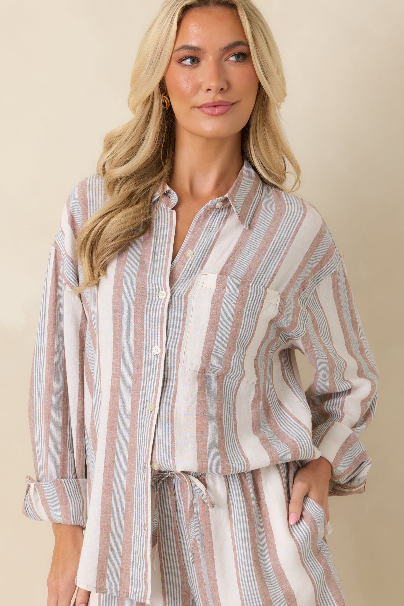 Close-up of the relaxed fit and easy drape of the lightweight collared shirt.