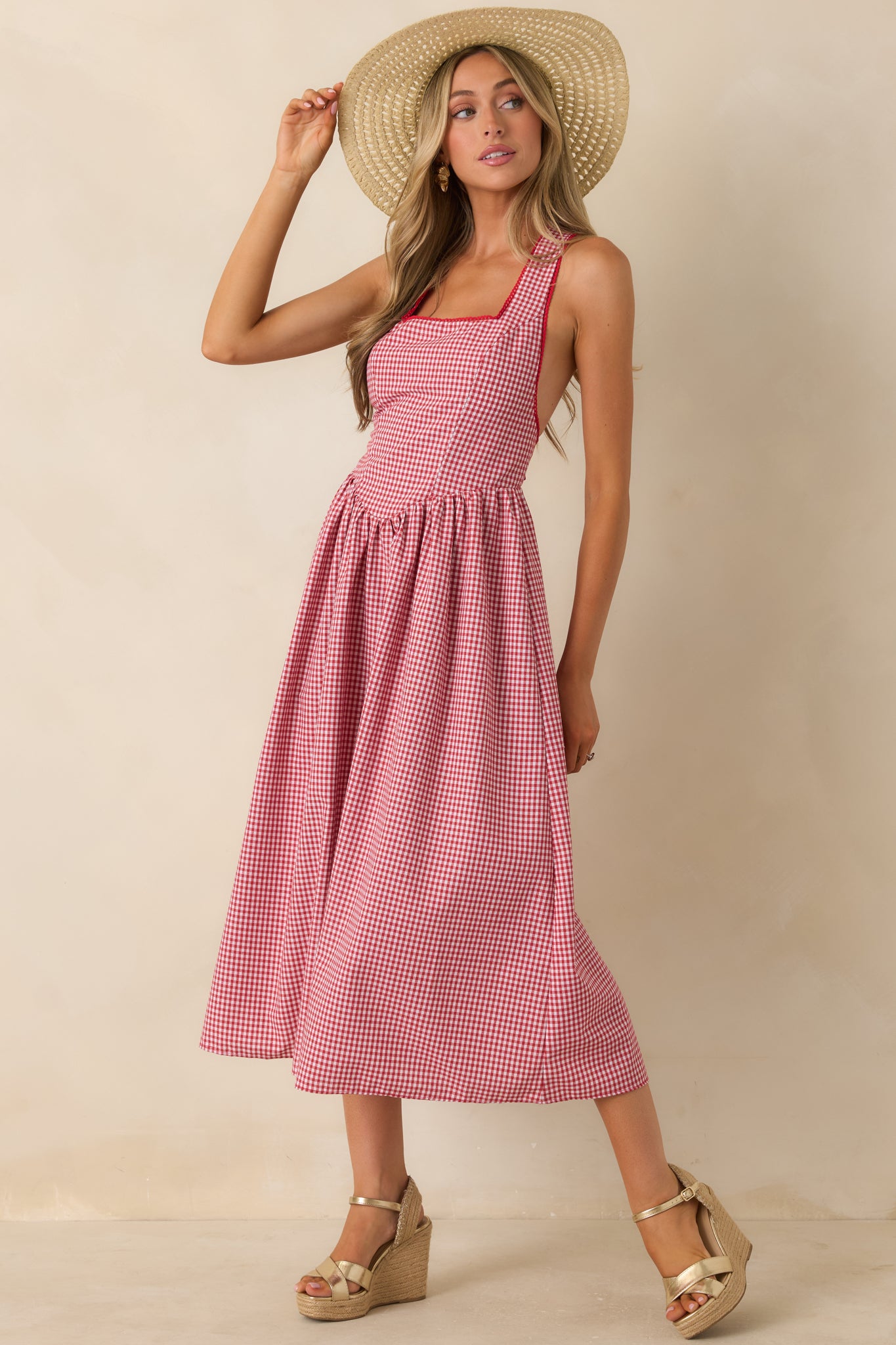 Warm-weather cotton dress with flattering bodice and effortless gathered skirt.