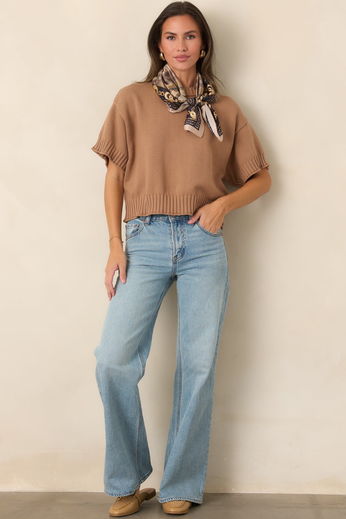 Relaxed short-sleeve cotton top with a crew neckline and chunky ribbed hem and sleeve cuffs.