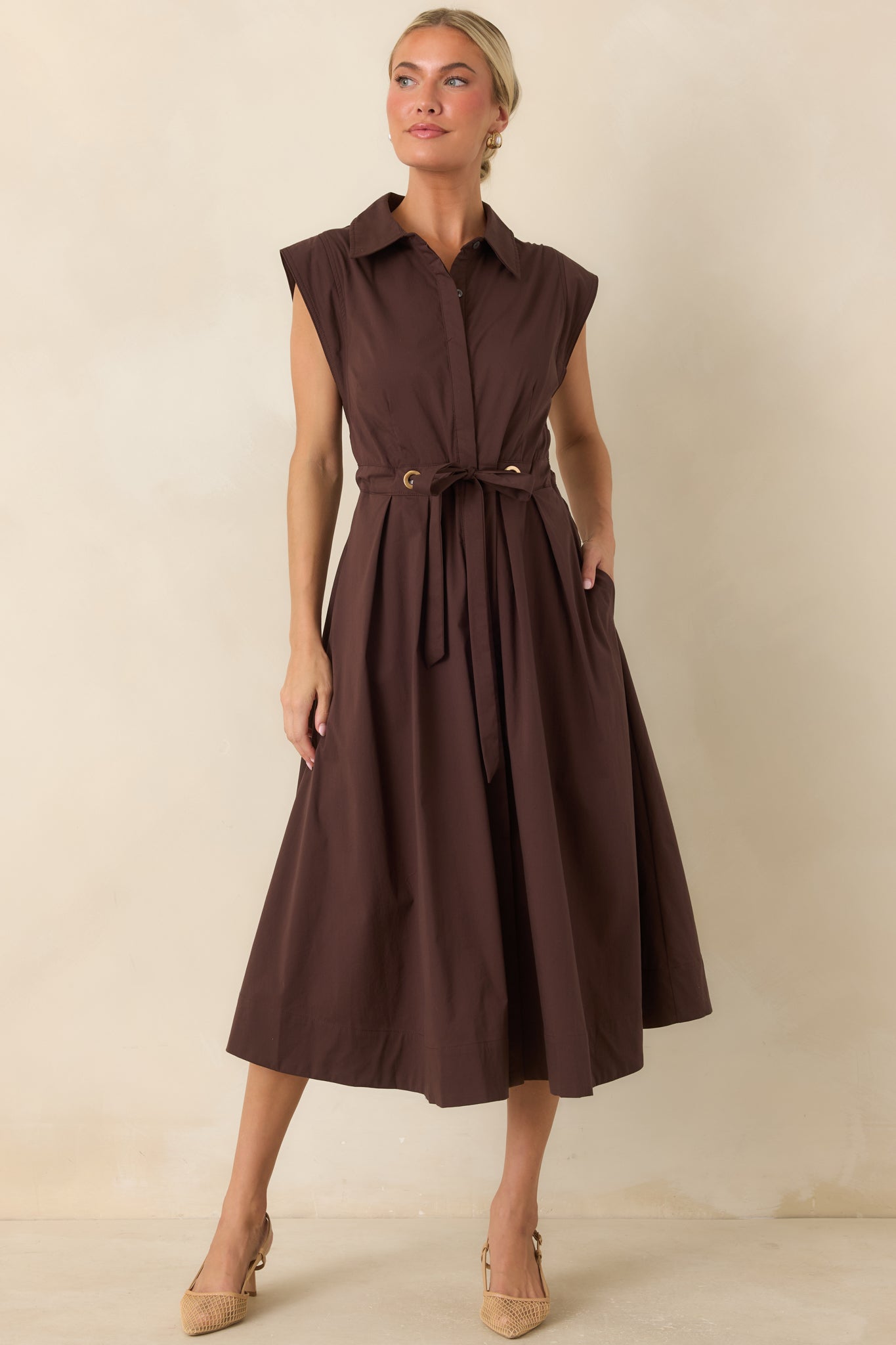 Crisp poplin midi dress featuring a structured bodice, self-tie belt, and timeless silhouette.