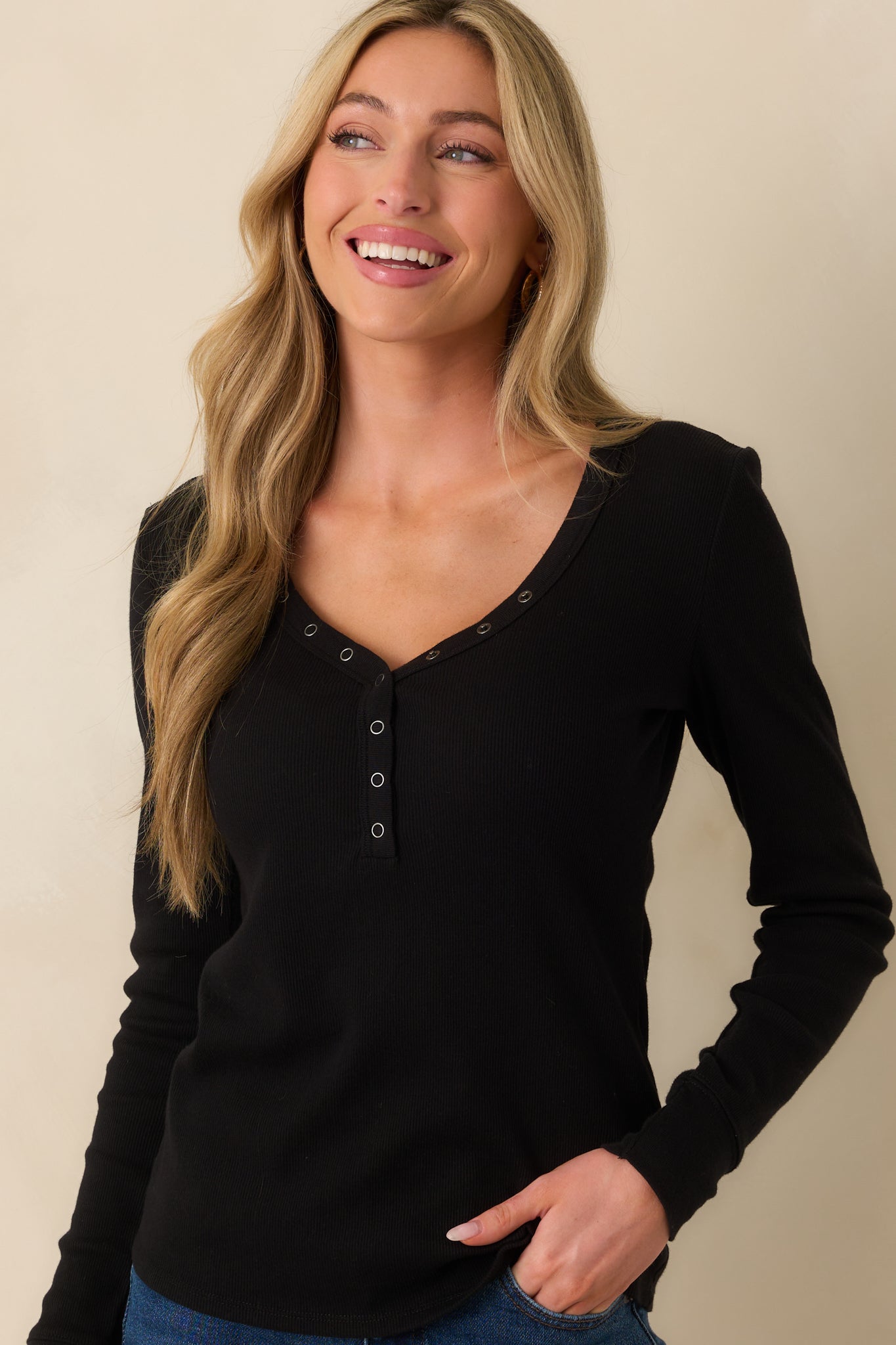 Cropped shot highlighting the ribbed fabric texture across the chest and upper torso.