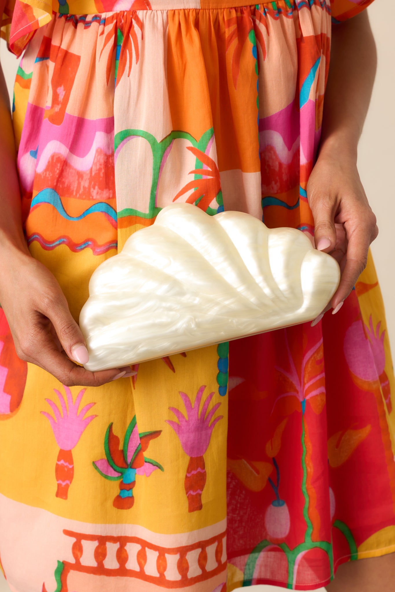 Ivory Pearlescent Seashell Clutch - All Handbags | Red Dress