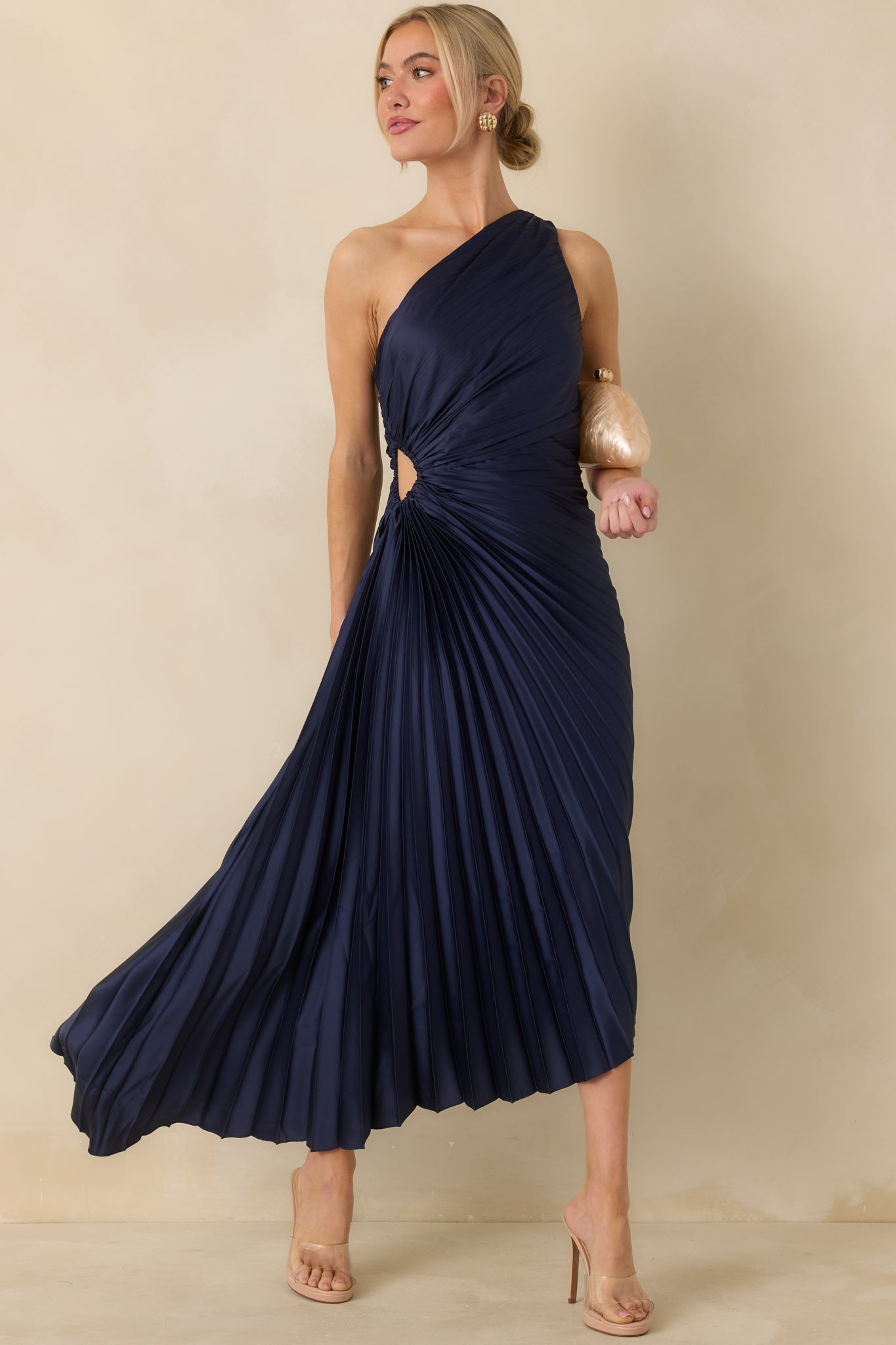 Women's Elegant Wedding Guest Looks | Red Dress Page 3 Women's Elegant Wedding Guest Looks | Red Dress Page 3