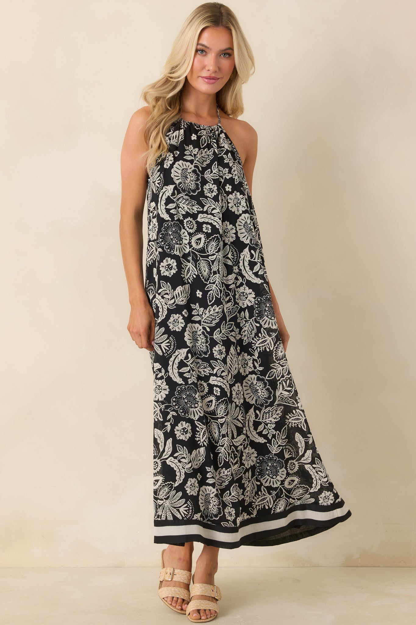 Women's Black & Ivory Viento Luz Floral Halter Midi Dress | Size: M