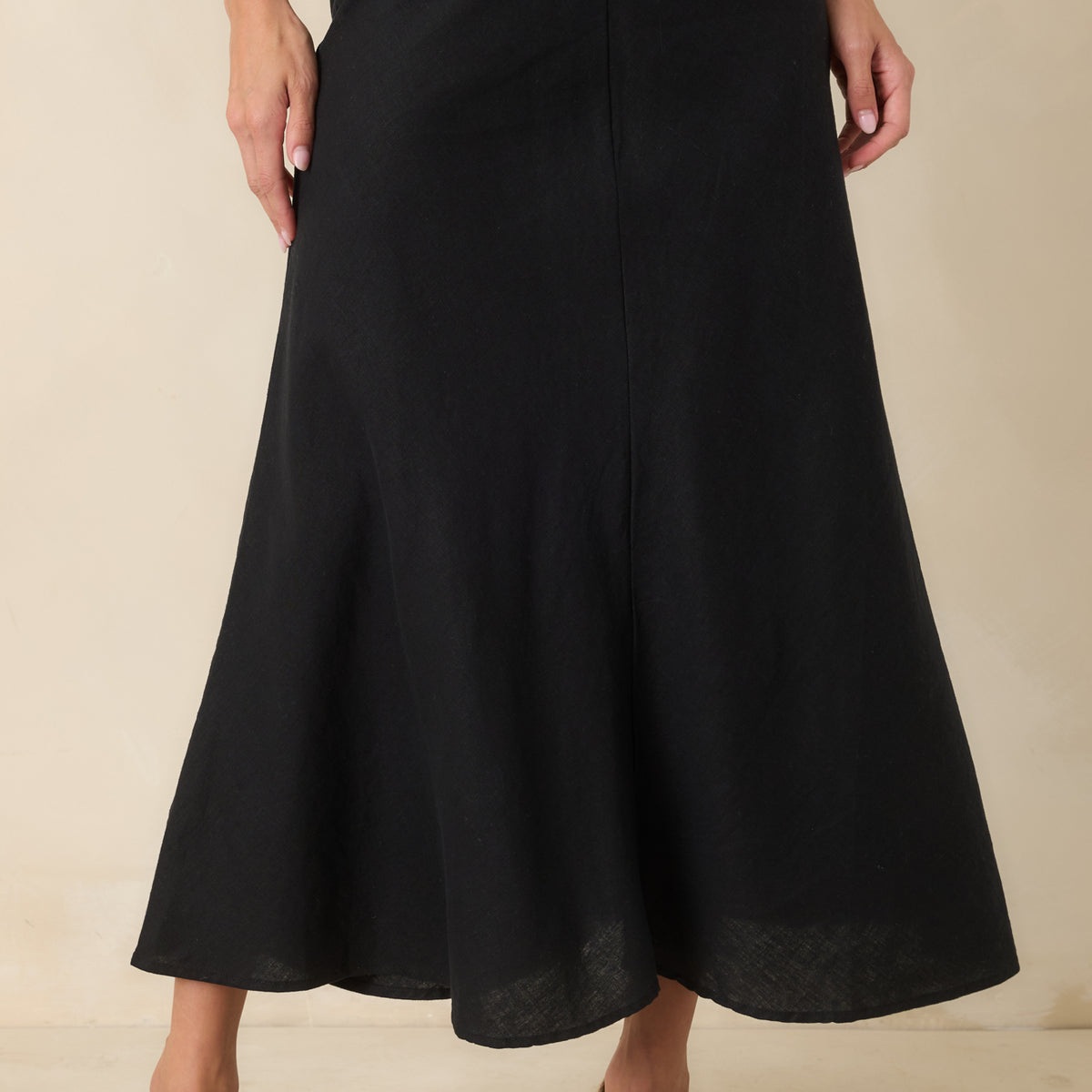 Meryl Black Linen Blend Midi Skirt | Z Supply